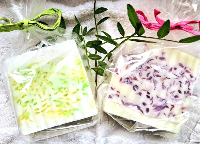 Duftseifen 2 Er Set Handgemacht, Aus Sheabutterrohseife Im Filigranen Design, Lemonduft Und Wildberry Vegan, Hautpflegend, Als Seifen von Etsy - CreativesoapsKunst