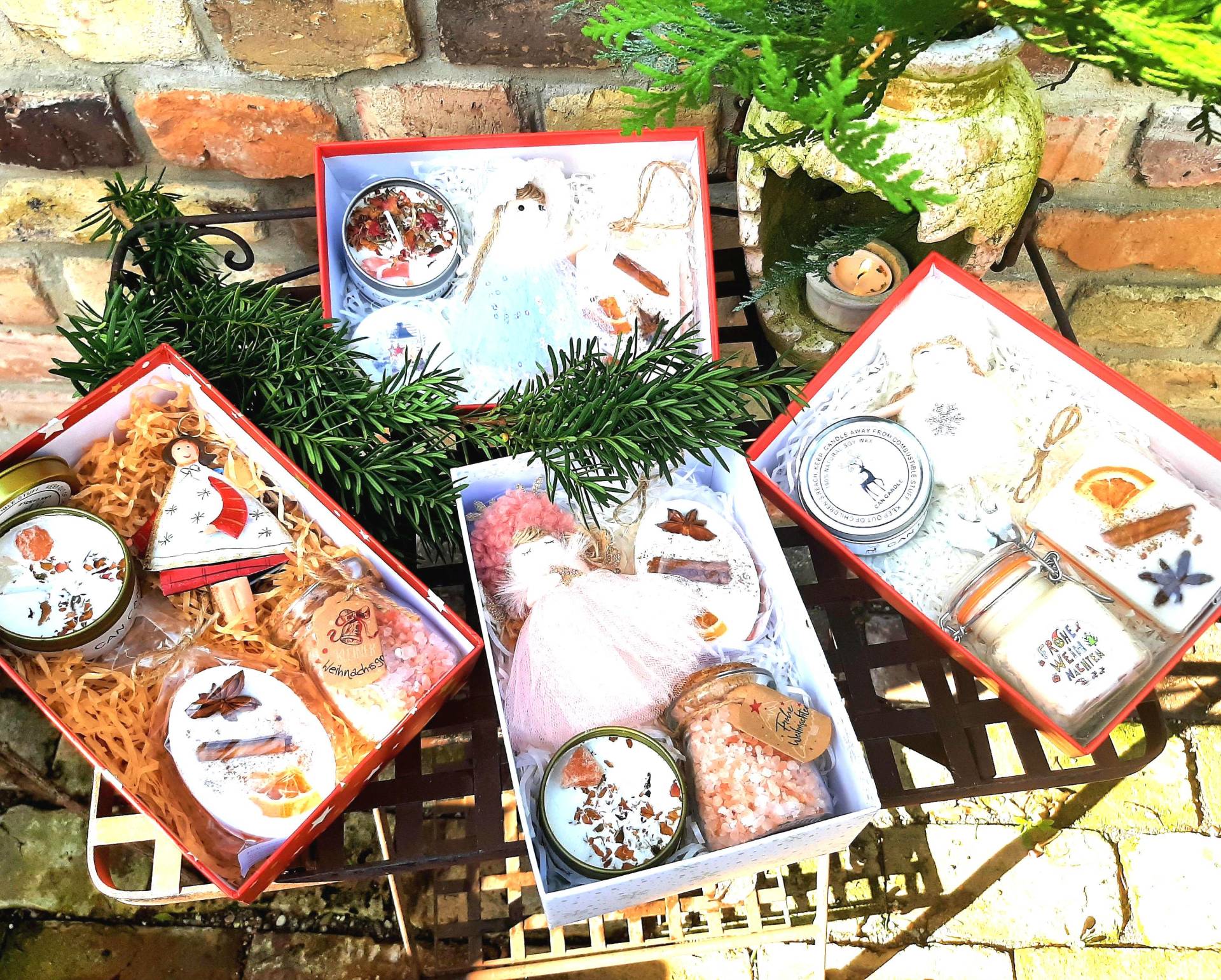 Geschenk Zu Weihnachten Frau, Wunderschönes Geschenkset Für Frauen Aus Süßer Deko Und Pflege-Artikeln Handgemacht Weihnachtlich Verpackt Geschenk Zu Weihnachten Frau, Wunderschönes Geschenkset Für Frauen Aus Süßer Deko Und Pflege-Artikeln Handgemacht Weihnachtlich Verpackt von Etsy - CreativesoapsKunst