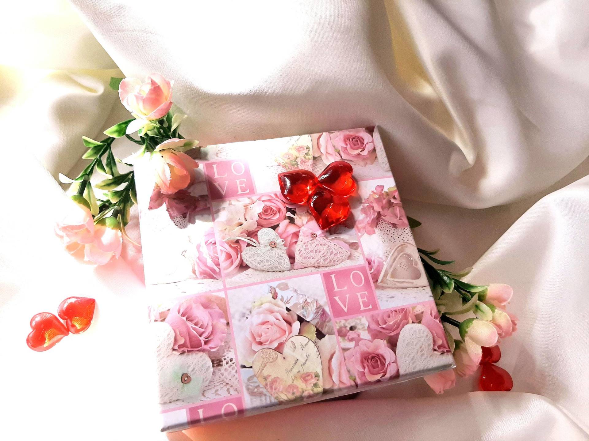 Geschenk Zum Muttertag Für Beste Mama Wellness Beautyartikel Geschenkkarton in 3 Düften Kleine Box Mit Pflegeprodukten Wohlfühlset Homespa Geschenk Zum Muttertag Für Beste Mama Wellness Beautyartikel Geschenkkarton in 3 Düften Kleine Box Mit Pflegeprodukten Wohlfühlset Homespa von Etsy - CreativesoapsKunst