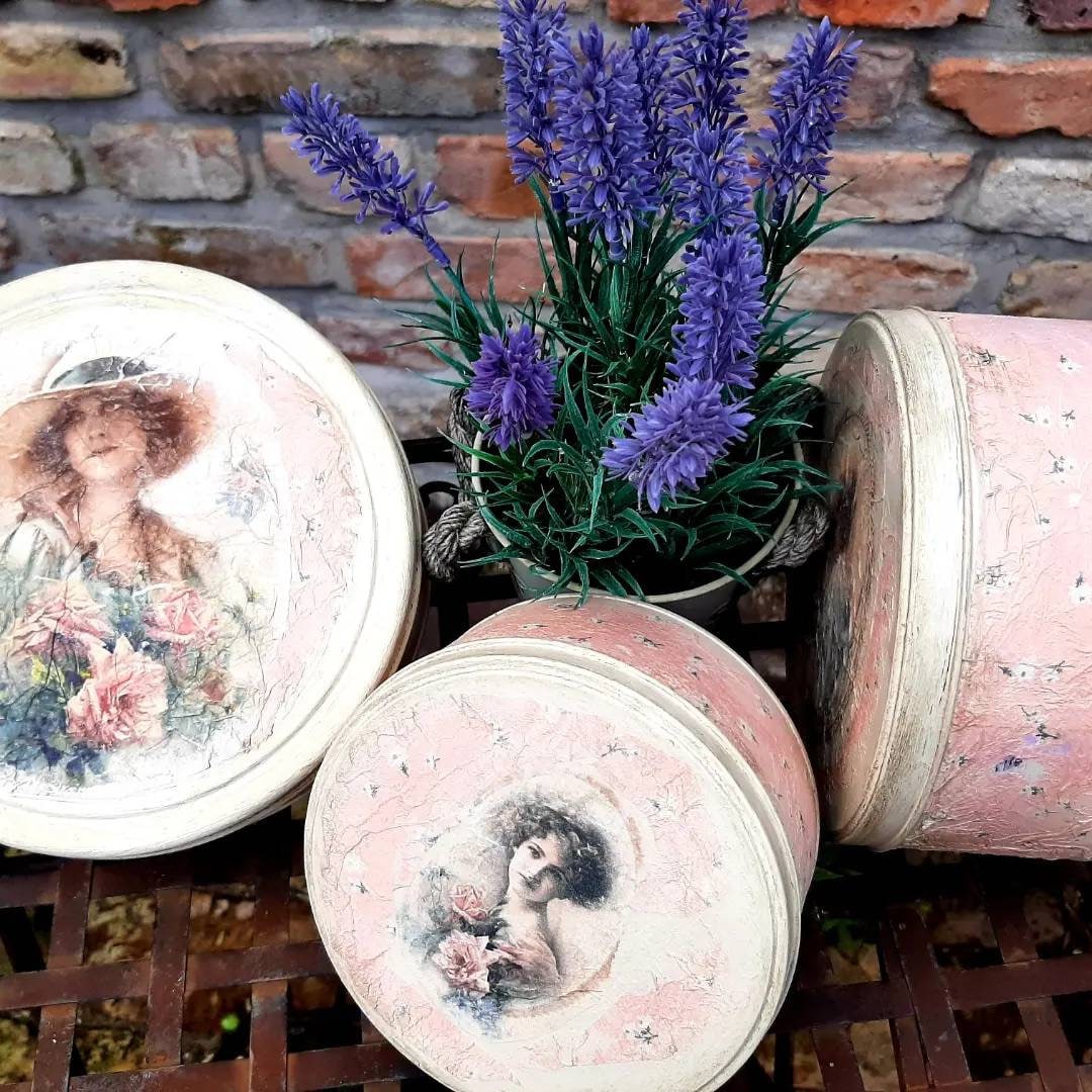 Romantik Geschenkbox Zum Geburtstag Für Frauen Mit Beautyartikeln, Wellnessbox, Besonderes Geschenk, Wohlfühlgeschenk, Entspannungabox Romantik Geschenkbox Zum Geburtstag Für Frauen Mit Beautyartikeln, Wellnessbox, Besonderes Geschenk, Wohlfühlgeschenk, Entspannungabox von Etsy - CreativesoapsKunst