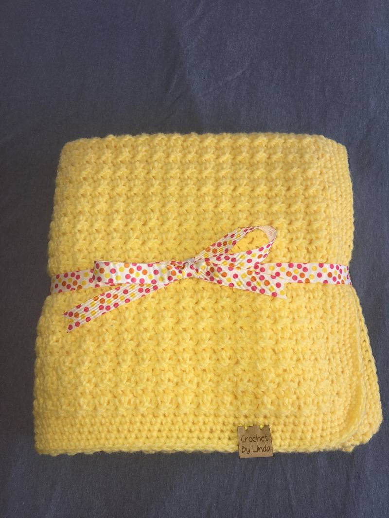 Gehäkelte Baby Decke Gelb von Etsy - CrochetbylindaShop