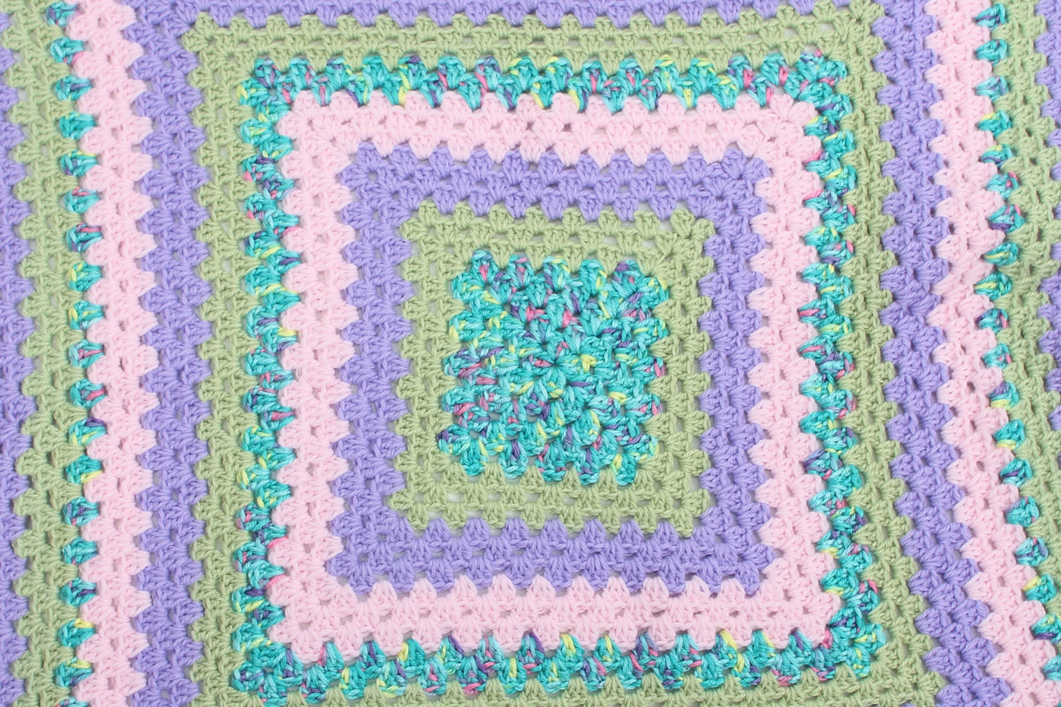 Hamdmade Häkeln Oma Quadrat Baby Decke von Etsy - CrochetbylindaShop