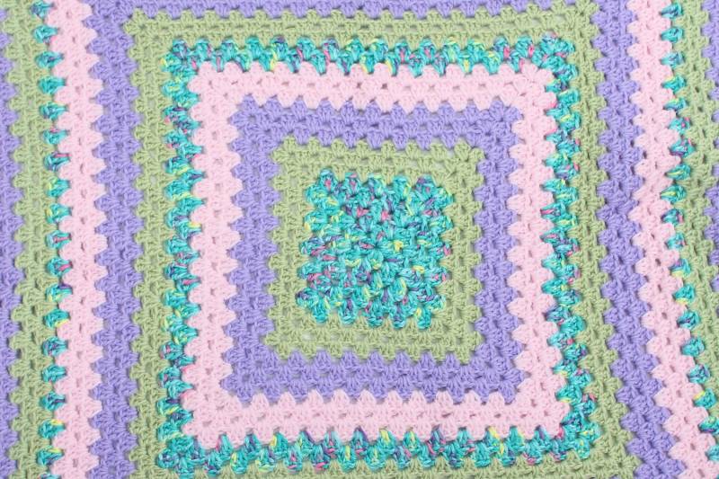 Hamdmade Häkeln Oma Quadrat Baby Decke Hamdmade Häkeln Oma Quadrat Baby Decke von Etsy - CrochetbylindaShop