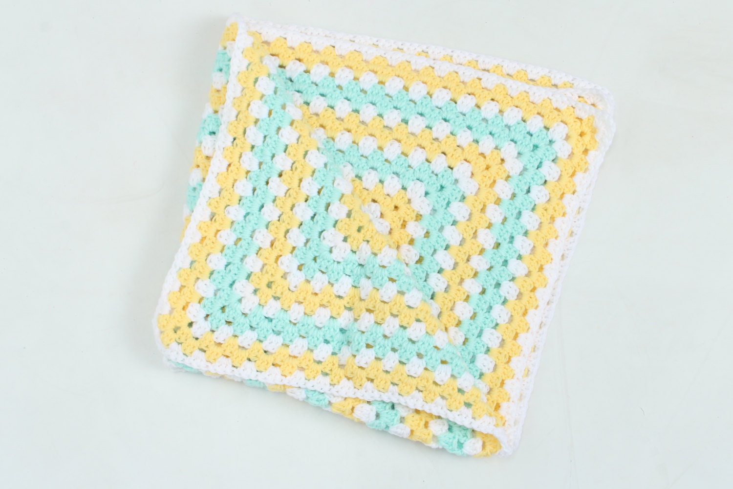 Oma Quadrat Babydecke Gehäkelt von Etsy - CrochetbylindaShop