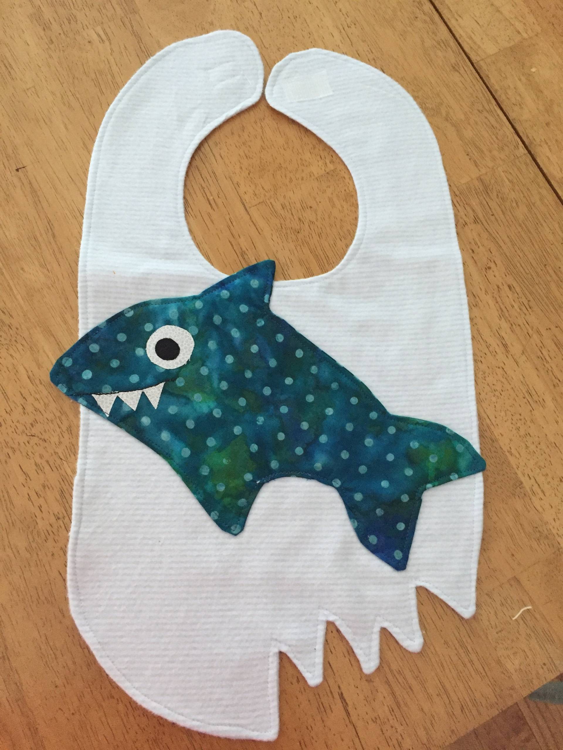 Tier-Lätzchen von Etsy - CrowesCraftCorner