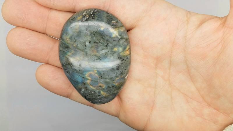 Labradorit-Massage-stein | 1 Pc von Etsy - CrystalEarthSupply