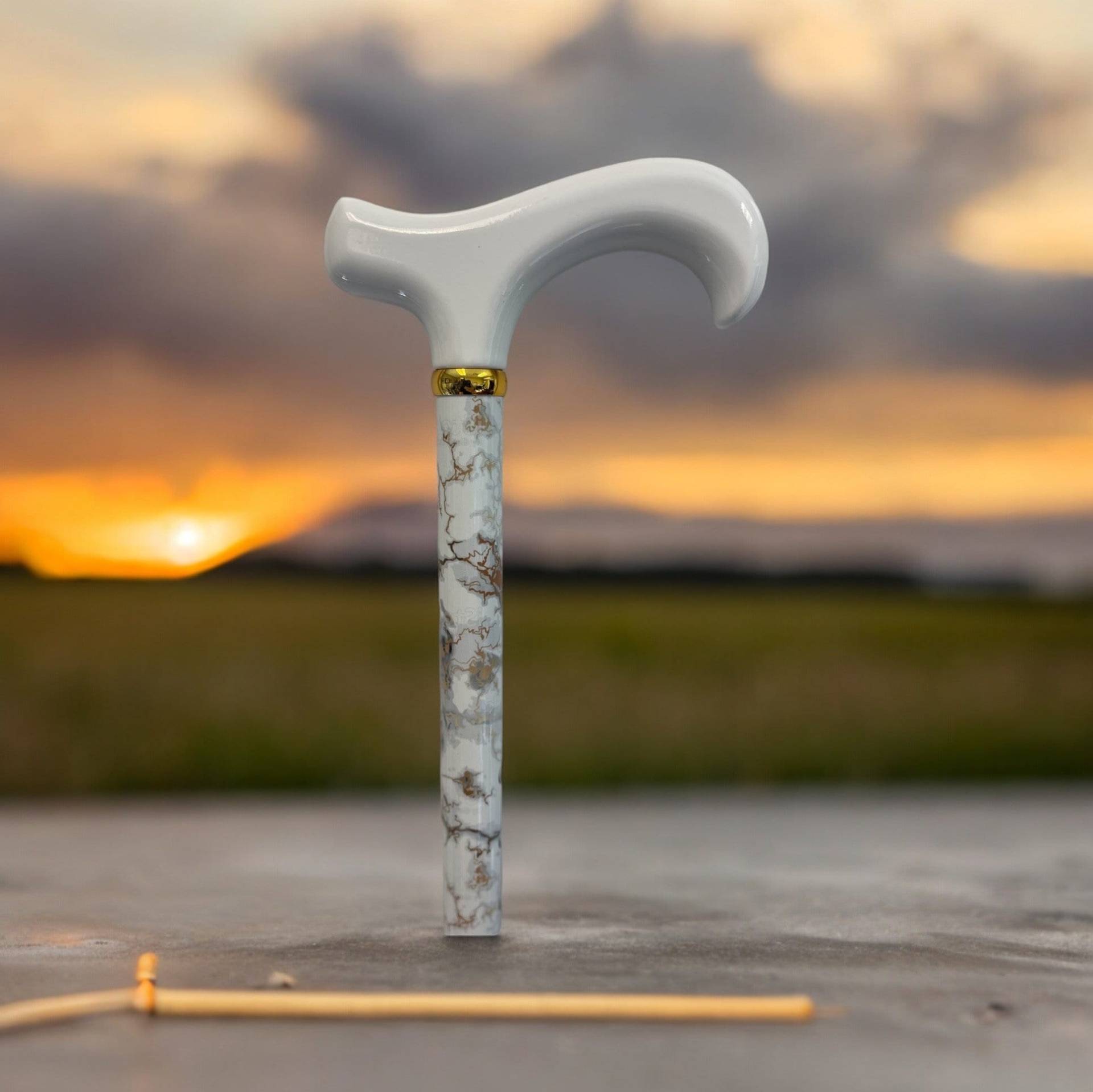 Personalisierbar Weißer Marmor Gehstock Personalisiertes Fotogeschenk von Etsy - CustomCanesByKirk