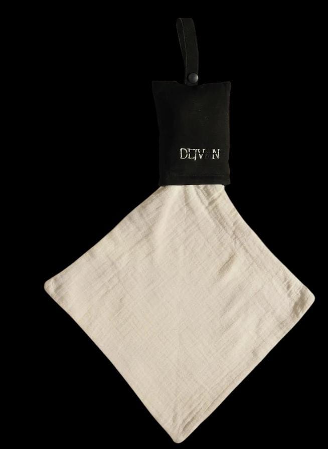 Spuckitui - Das Spucktuch Mit Intrigiertem Etui Genau Was Wir Alle Gesucht Haben von Etsy - DEJVAN