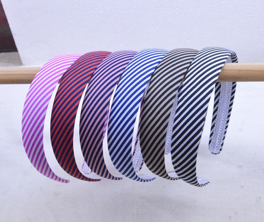 1'' Breites Satin-Stirnband, 12 Stück Kunststoff-Stirnbänder, Mit Satin Umwickeltes Kunststoff-Stirnband in Verschiedenen Farben 1'' Breites Satin-Stirnband, 12 Stück Kunststoff-Stirnbänder, Mit Satin Umwickeltes Kunststoff-Stirnband in Verschiedenen Farben von Etsy - DIYartworld