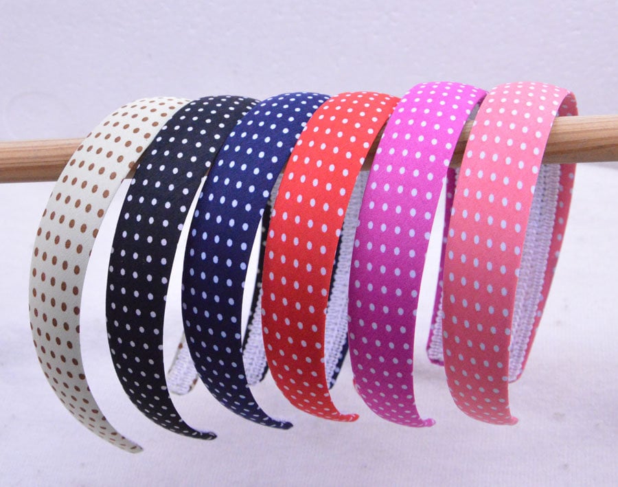12 Stück X 25mm Satin-Stirnbänder, Farblich Sortierte Polka Dot Satin-Stoff Überzogene Kunststoff-Stirnbänder, Großhandelsrohlinge 12 Stück X 25mm Satin-Stirnbänder, Farblich Sortierte Polka Dot Satin-Stoff Überzogene Kunststoff-Stirnbänder, Großhandelsrohlinge von Etsy - DIYartworld