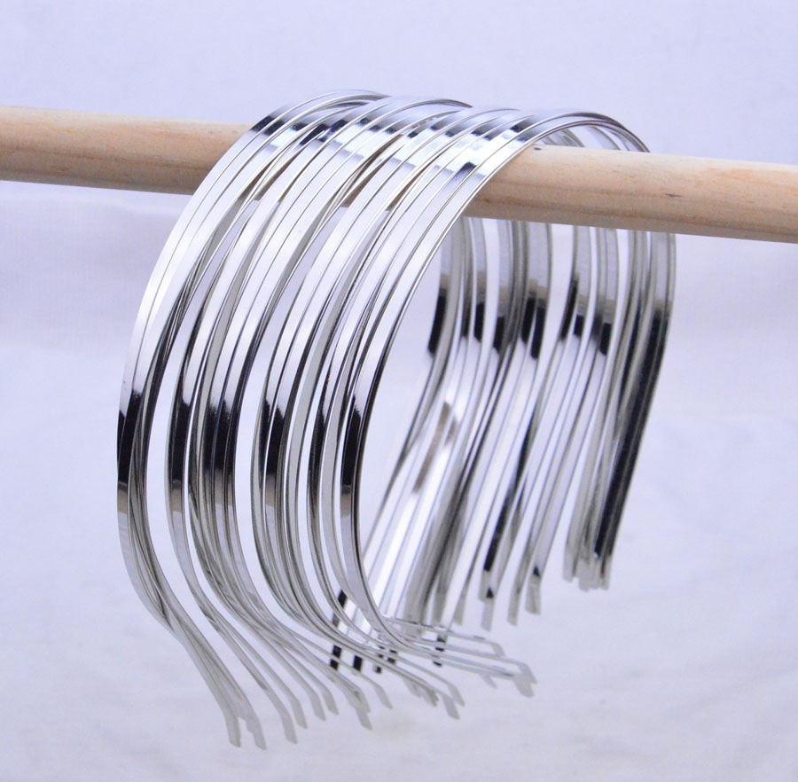 50 Stück Silberne Metall Stirnbänder, Schlichte Stirnband, Haarband, Metallhaarband, Tiara, Wholesale Silber Stirnbänder 3mm 50 Stück Silberne Metall Stirnbänder, Schlichte Stirnband, Haarband, Metallhaarband, Tiara, Wholesale Silber Stirnbänder 3mm von Etsy - DIYartworld