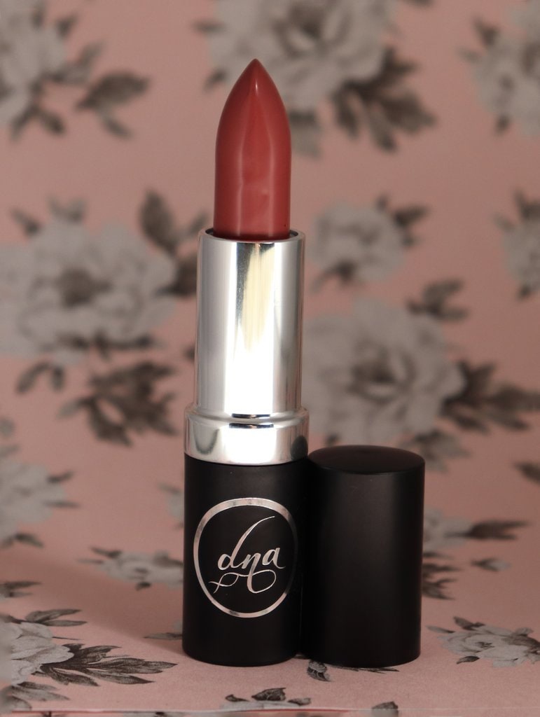 Grunge-Samt Velour Dna Lippenstift - Handgemachte Kosmetik Urlaub Geschenk Idee-Grausamkeit Frei Make-Up-Geschenk-Idee Grunge-Samt Velour Dna Lippenstift - Handgemachte Kosmetik Urlaub Geschenk Idee-Grausamkeit Frei Make-Up-Geschenk-Idee von Etsy - DNACosmetics