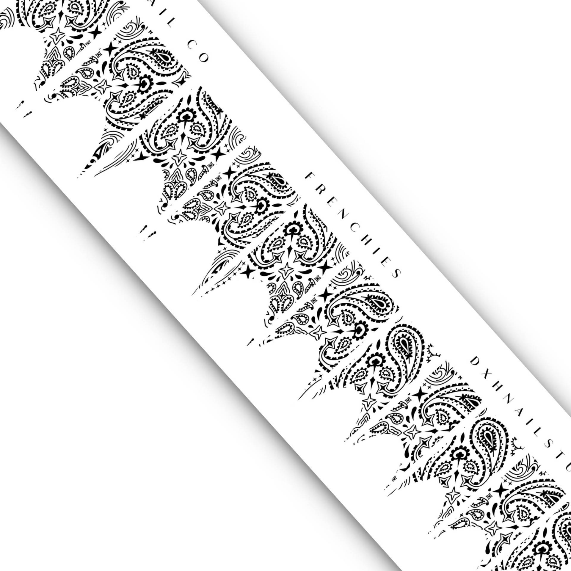 Weißes Bandana Frenchies - Paisley French Tip Nail Wraps Wasser Transfernagel Aufkleber von Etsy - DXHNAILCO