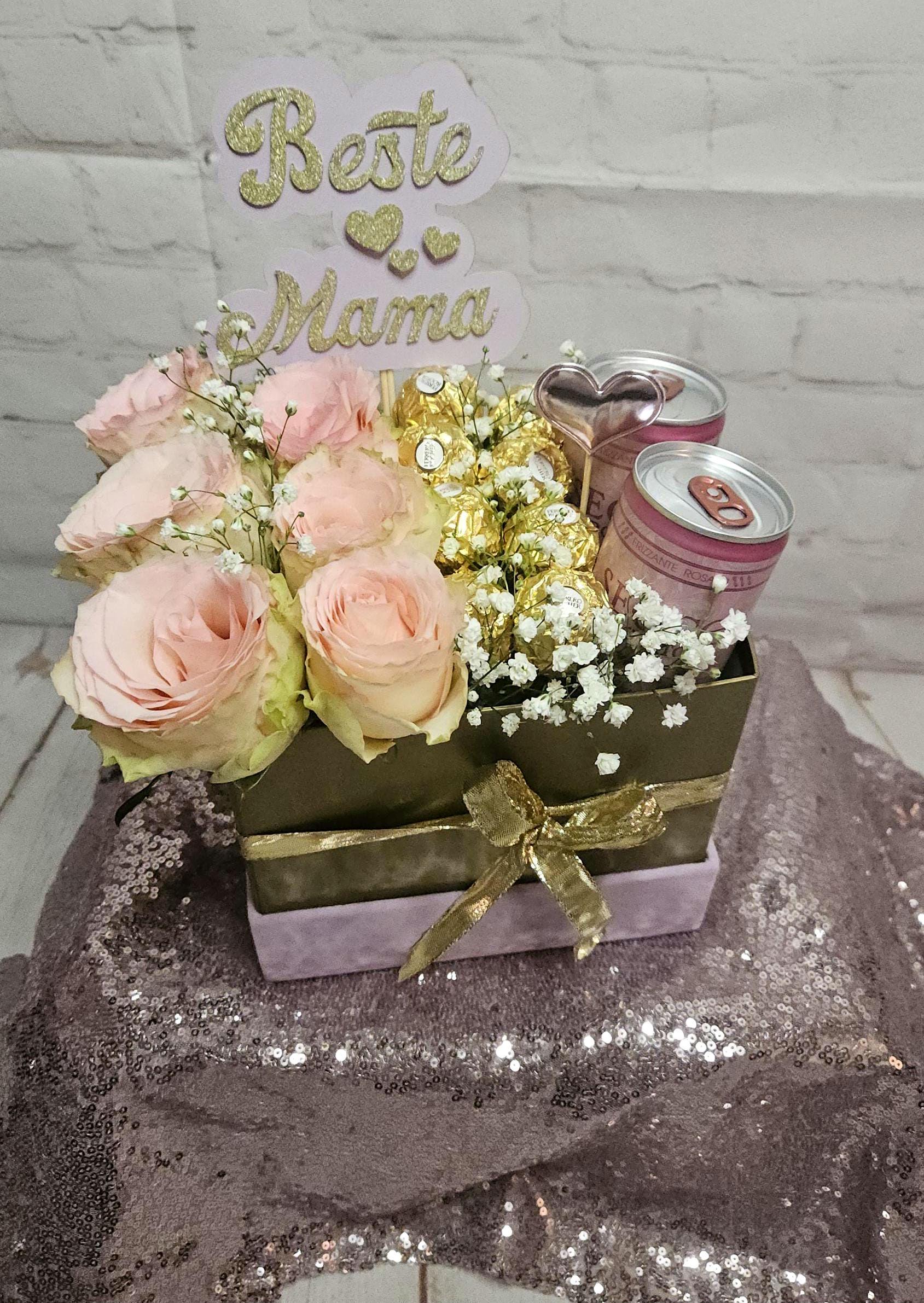 Muttertagsgeschenk | Blumenbox Mit Rosen & Pralinen Geburtstagsgeschenk Für Frauen Mama Geschenkset Personalisierung Geschenkbox Muttertagsgeschenk | Blumenbox Mit Rosen & Pralinen Geburtstagsgeschenk Für Frauen Mama Geschenkset Personalisierung Geschenkbox von Etsy - DagmarasCreations