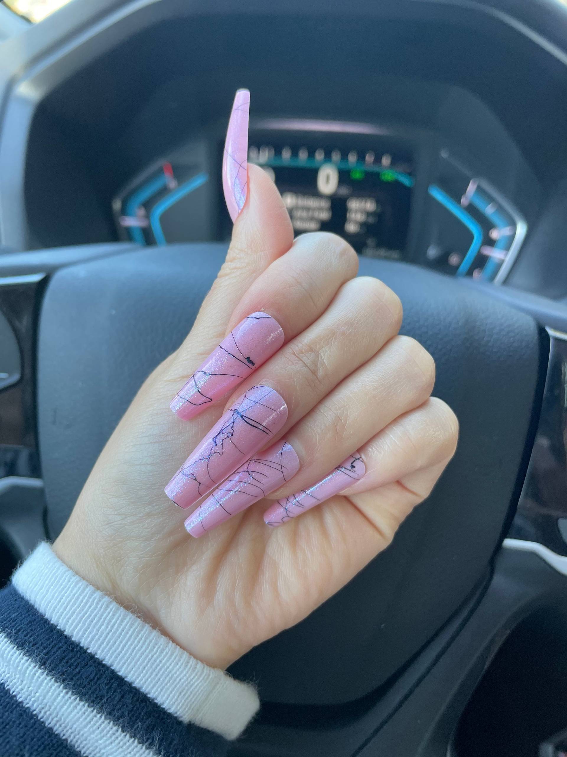 24-Teiliges Rosa, Weißes Pressnagelset, Lange Sargnägel, Xxl-Druck Auf Nägel Für Frauennagelkunst 24-Teiliges Rosa, Weißes Pressnagelset, Lange Sargnägel, Xxl-Druck Auf Nägel Für Frauennagelkunst von Etsy - DaisyNailArt