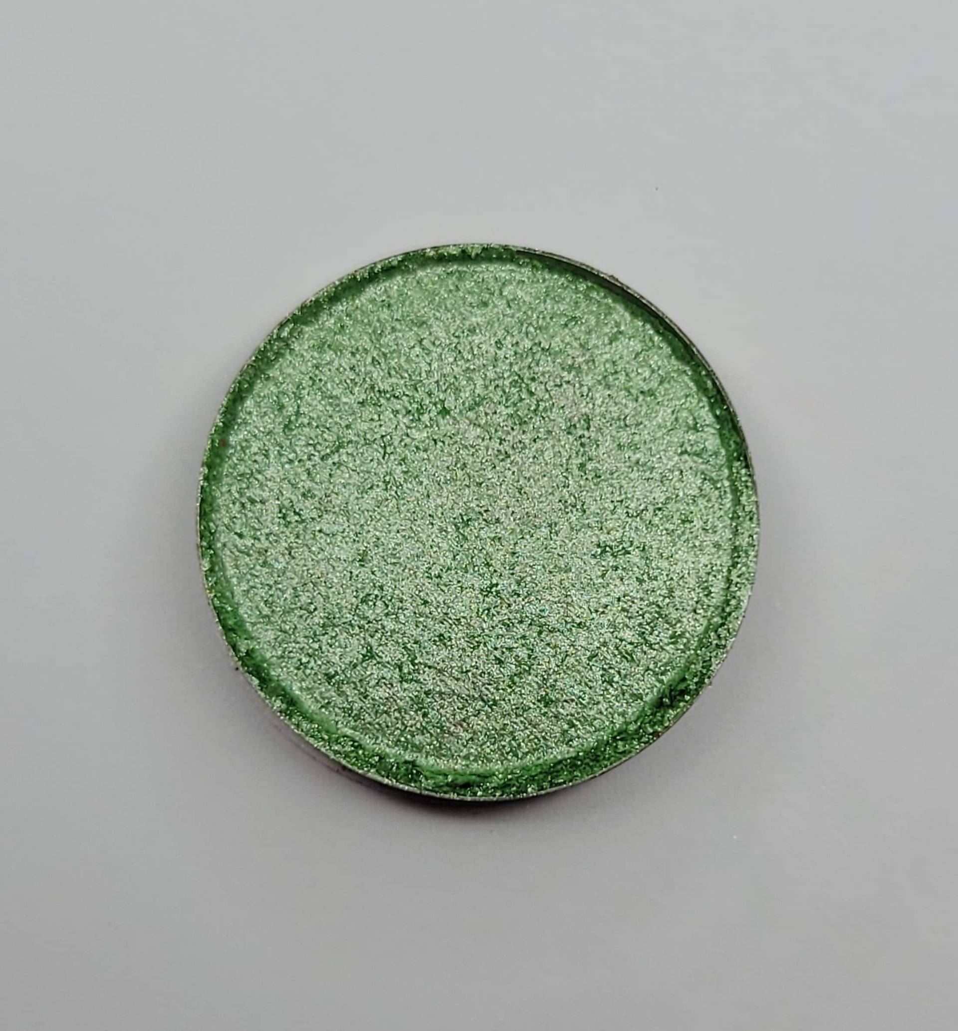 Floaroma - Lidschatten Duochrome Frühlingsgrün Silber von Etsy - DandyLionsCo