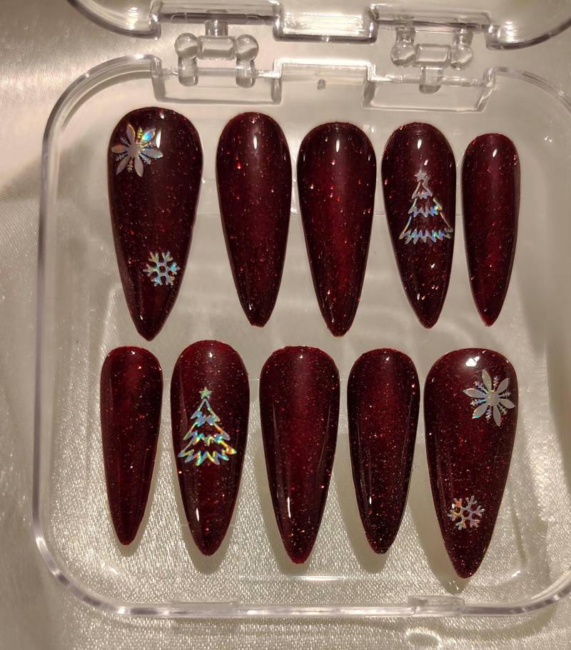 Red Christmas Nails von Etsy - DangerousNails