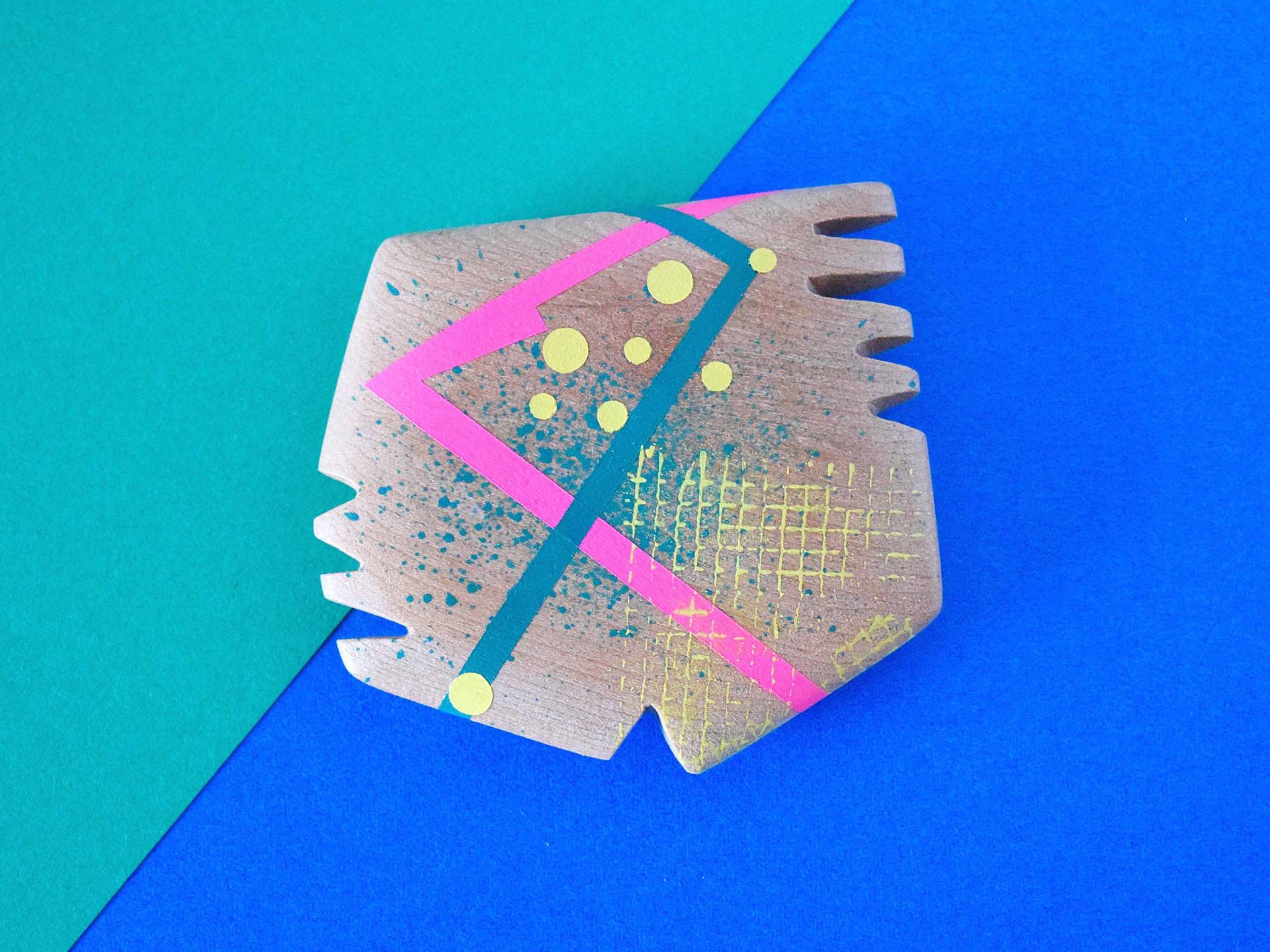 Abstrakter Handbemalter Hölzerner Taschenspiegel | Neonpink Und -Grün von Etsy - DanglingDimTint