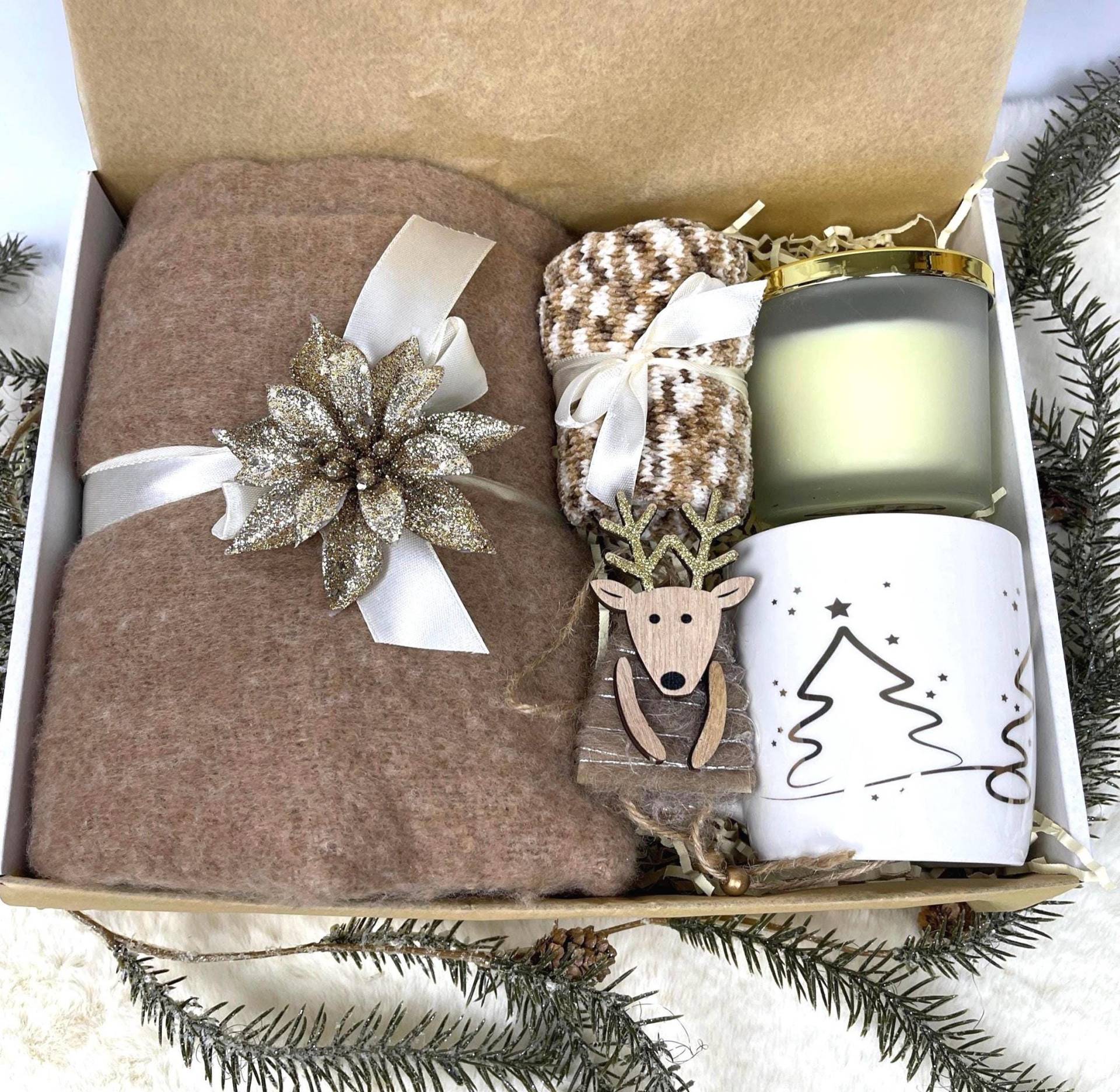 Geschenkbox Zu Weihnachten, Geburtstag, Weihnachtsgeschenk, Wohlfühlset, Winterbox, Personalisierte Karte, Geschenkset, Winterset, Geschenk Geschenkbox Zu Weihnachten, Geburtstag, Weihnachtsgeschenk, Wohlfühlset, Winterbox, Personalisierte Karte, Geschenkset, Winterset, Geschenk von Etsy - DarDariBox