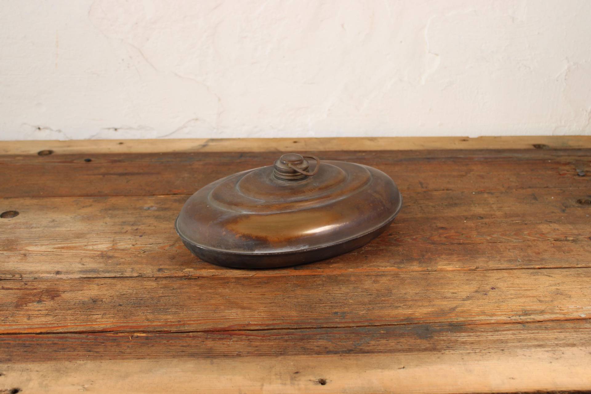 Vintage Wärmflasche Metall Höhe 8 × Breite 26 cm Vintage Wärmflasche Metall Höhe 8 × Breite 26 cm von Etsy - DasEmporium