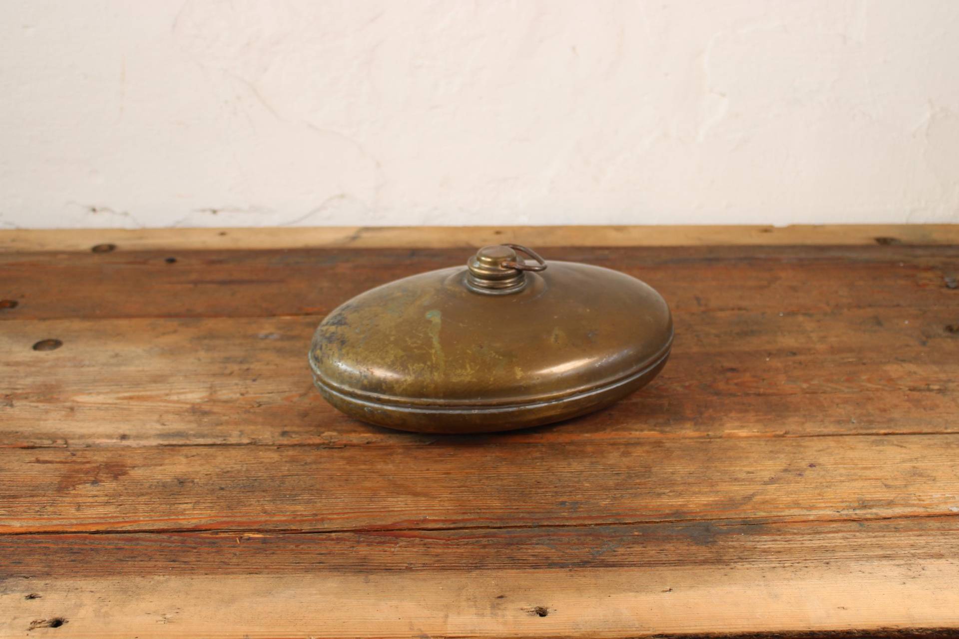 Vintage Wärmflasche Metall Höhe 8 × Breite 26 cm Vintage Wärmflasche Metall Höhe 8 × Breite 26 cm von Etsy - DasEmporium