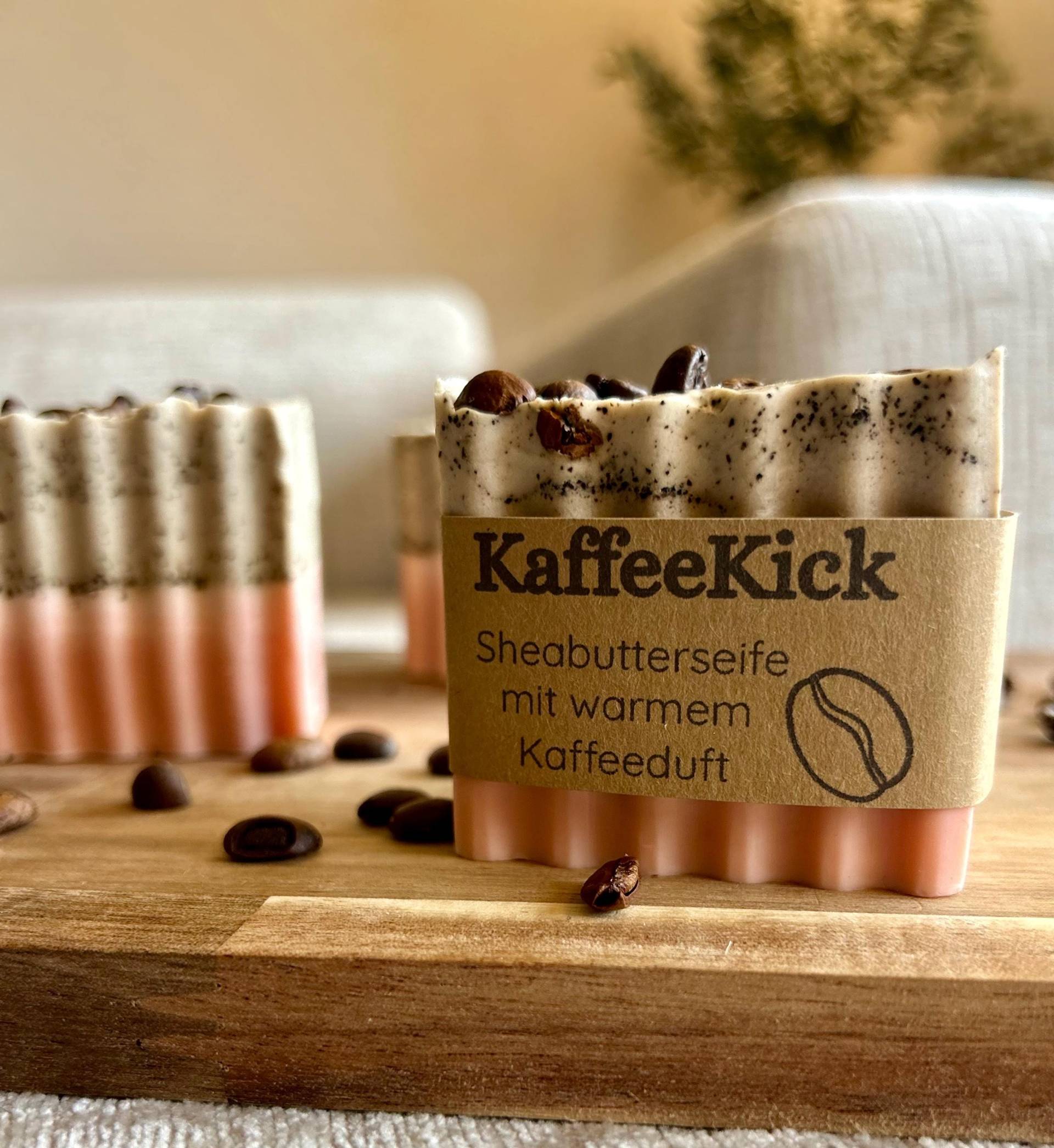 Kaffee Seife | Handgemachte Bio Sheabutterseife Mit Warmem Kaffeeduft Naturseife Geschenk Für Kaffeeliebhaber „Kaffekick" Kaffee Seife | Handgemachte Bio Sheabutterseife Mit Warmem Kaffeeduft Naturseife Geschenk Für Kaffeeliebhaber „Kaffekick" von Etsy - DasHerzwerkAtelier