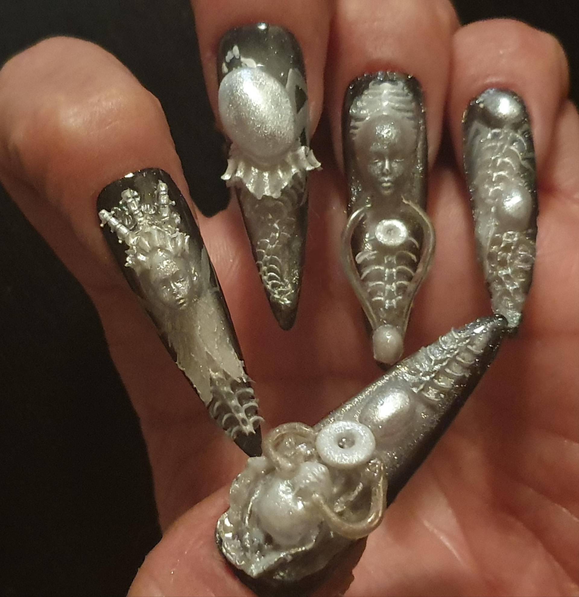 Giger Alien Inspirierte Pressnägel Giger Alien Inspirierte Pressnägel von Etsy - DeeniasUniques