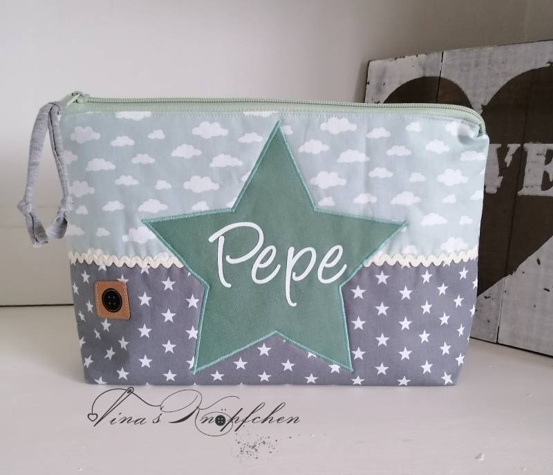 Kulturtasche /Windeltasche Mit Name /Geschenk Zur Geburt/Personalisiertes Geschenk/Taufgeschenk Kulturtasche /Windeltasche Mit Name /Geschenk Zur Geburt/Personalisiertes Geschenk/Taufgeschenk von Etsy - DeinKuestenknopf