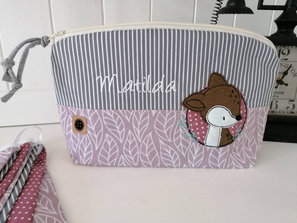 Kulturtasche /Windeltasche Personalisierbar , Pastellrosa/Grau/Taufgeschenk Mit Name/Waldtiere Kulturtasche /Windeltasche Personalisierbar , Pastellrosa/Grau/Taufgeschenk Mit Name/Waldtiere von Etsy - DeinKuestenknopf