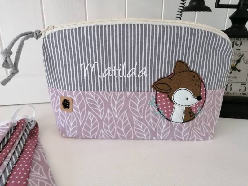 Kulturtasche /Windeltasche Personalisierbar , Pastellrosa/Grau/Taufgeschenk Mit Name/Waldtiere Kulturtasche /Windeltasche Personalisierbar , Pastellrosa/Grau/Taufgeschenk Mit Name/Waldtiere von Etsy - DeinKuestenknopf