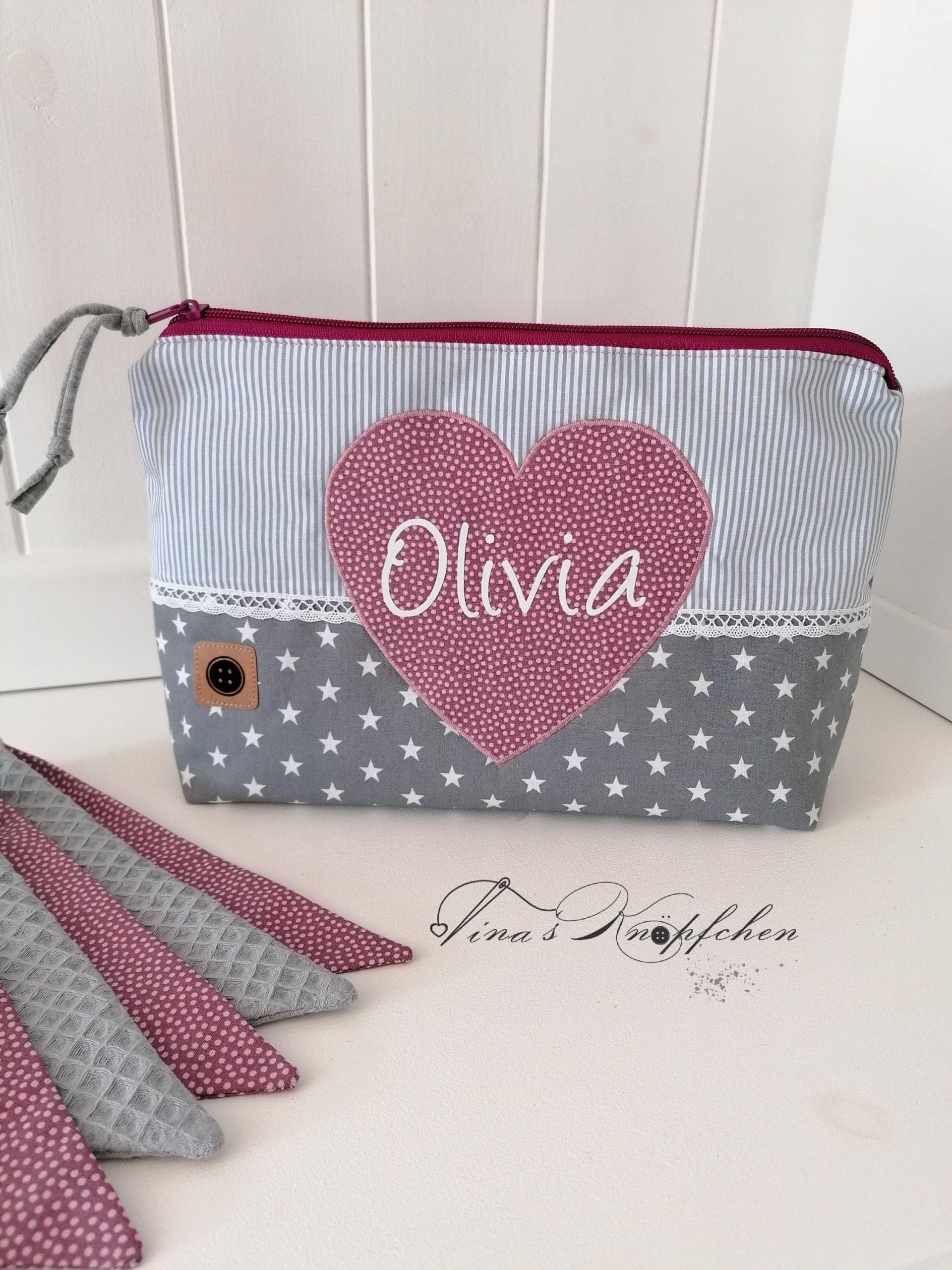 Windeltasche Für Mädchen Mit Name /Grau/Rosa Taufgeschenk Personalisiert/ Geschenk Zur Geburt Windeltasche Für Mädchen Mit Name /Grau/Rosa Taufgeschenk Personalisiert/ Geschenk Zur Geburt von Etsy - DeinKuestenknopf