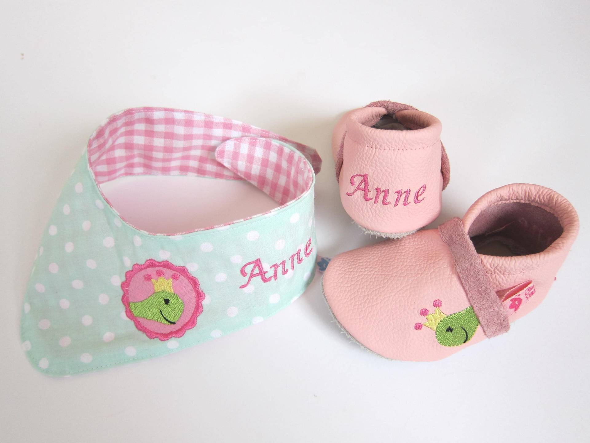 Krabbelschuhe Im Set Mit Halstuch - Babyschuhe Als Geschenk Zur Geburt, Taufe Oder Geburtstag, Personalisiert von Etsy - DeinStreichelzoo