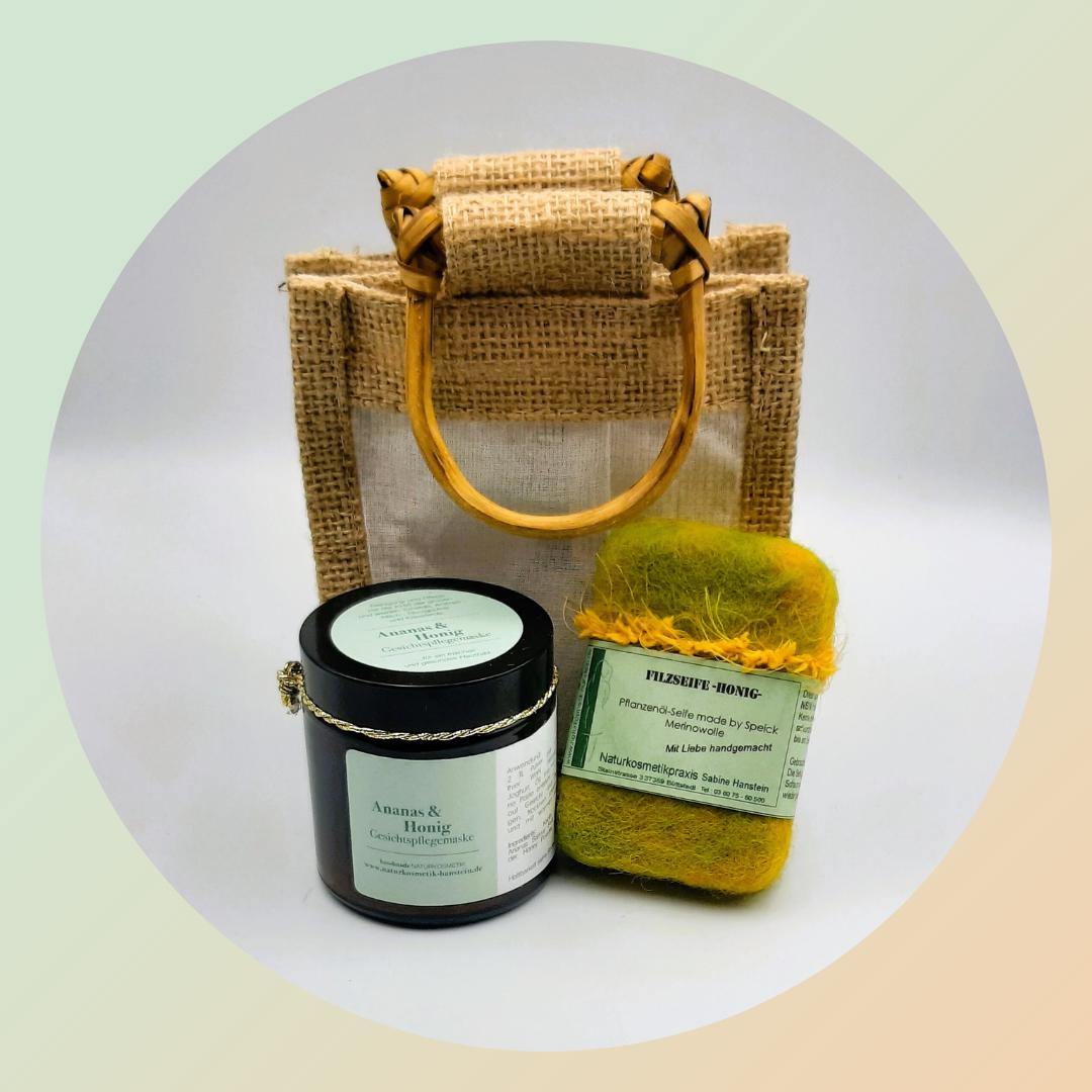 Naturkosmetik Geschenkset Handgemacht Wellness Beauty Spa Hautpflege Gesichtsmaske Filzseife Geschenk Frauen Naturkosmetik Geschenkset Handgemacht Wellness Beauty Spa Hautpflege Gesichtsmaske Filzseife Geschenk Frauen von Etsy - DeineNaturkosmetik