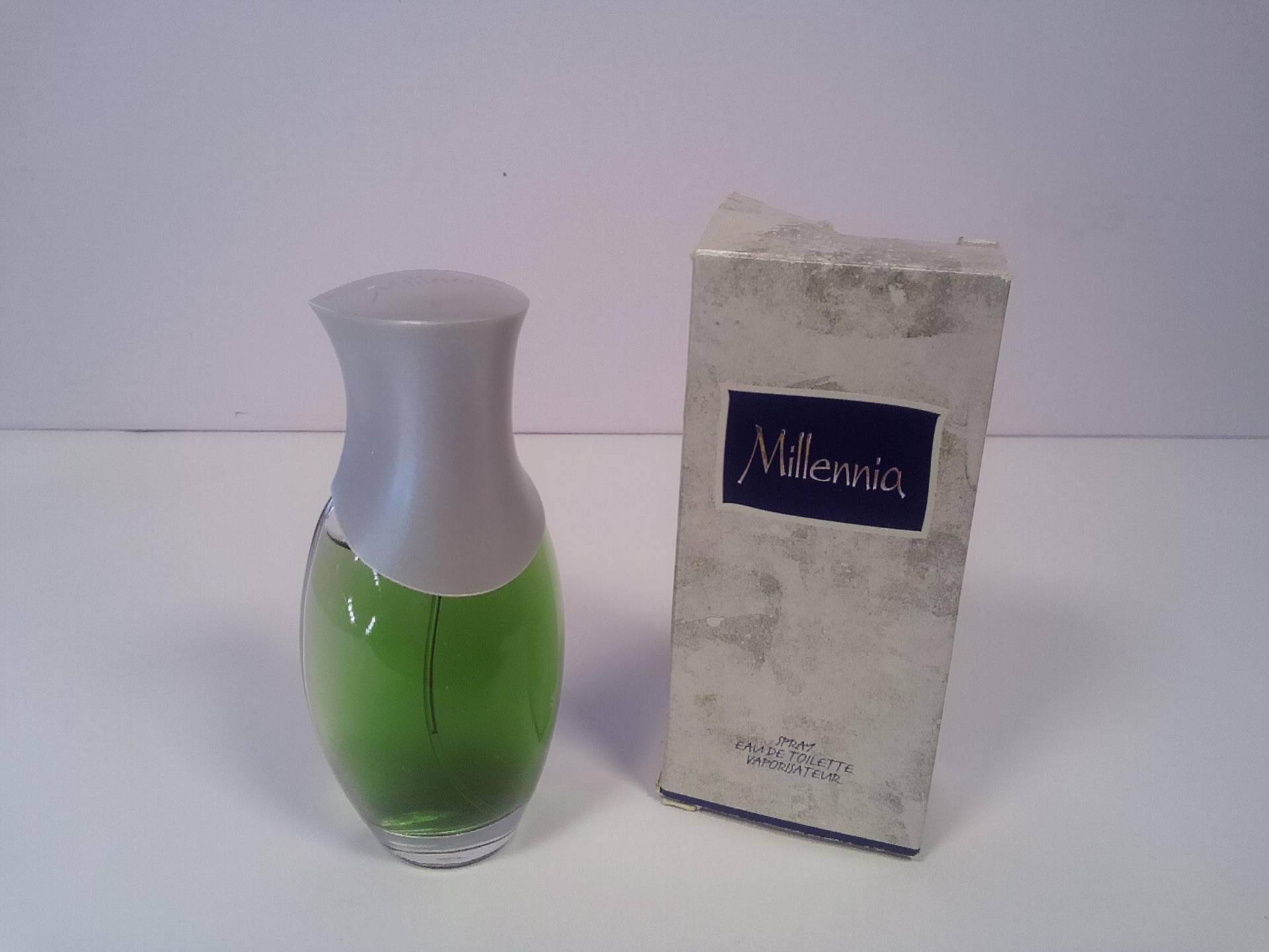 Avon Millennia Eau De Toilette Vaporisateur 30 Ml Verpackung Leicht Beschädigt, Füllstand 100% von Etsy - Dekofisch