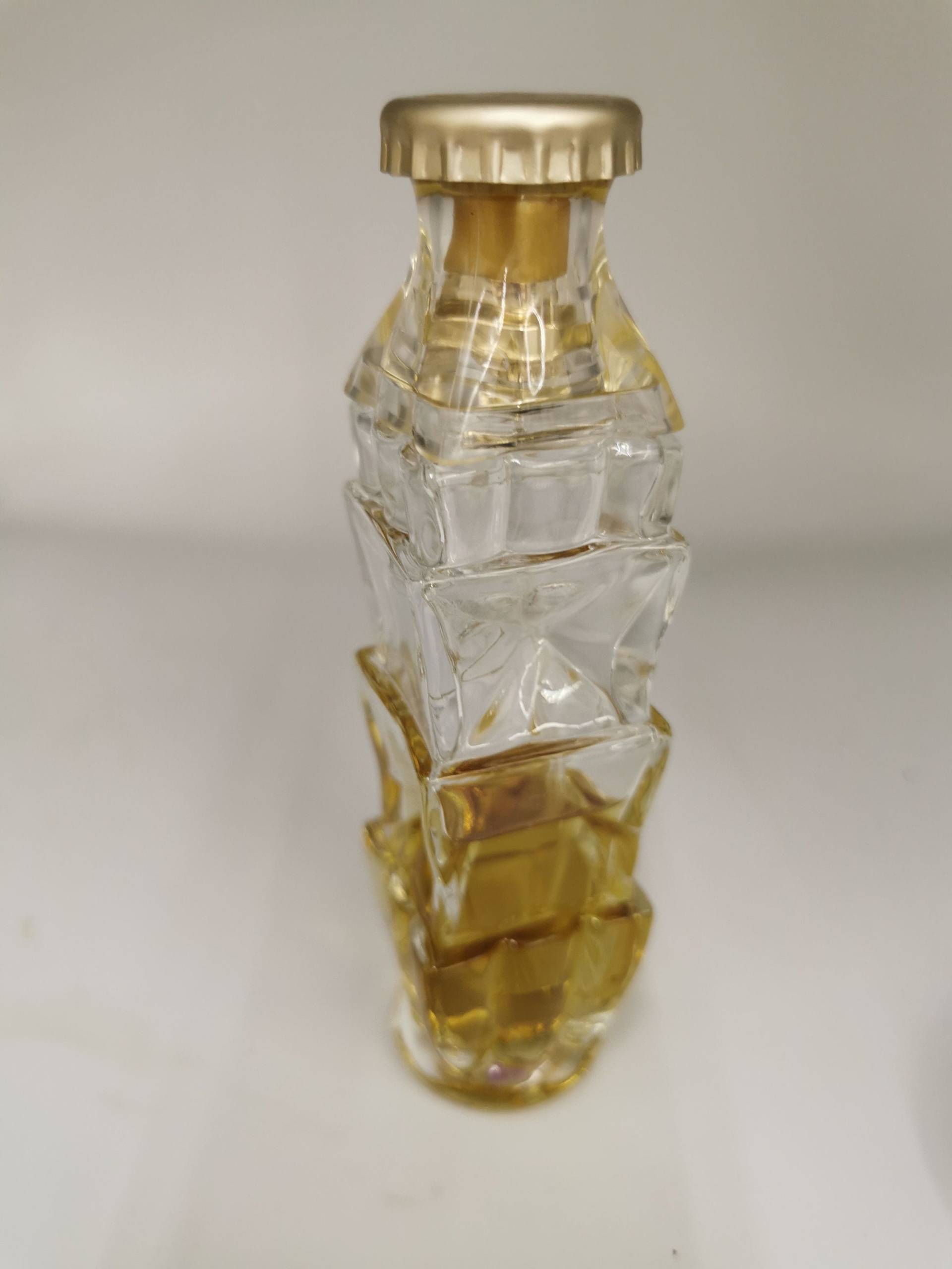 Chipie Pure Purple Eau De Toilette 50 Ml Gebraucht Verpackung Nicht Vorhanden, Füllstand Ca 30 % Chipie Pure Purple Eau De Toilette 50 Ml Gebraucht Verpackung Nicht Vorhanden, Füllstand Ca 30 % von Etsy - Dekofisch