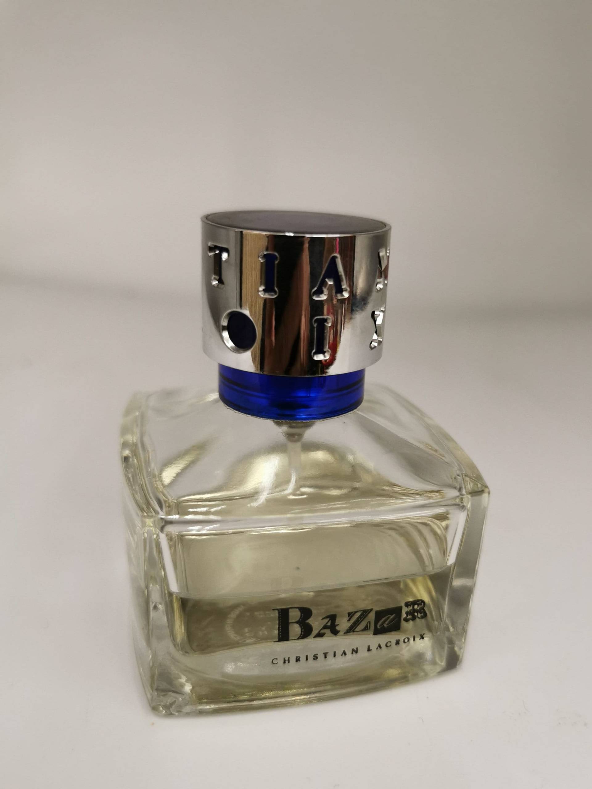 Christian Lacroix Bazar Eau De Toilette 50 Ml Gebraucht Verpackung Nicht Vorhanden, Füllstand Ca 45 % Christian Lacroix Bazar Eau De Toilette 50 Ml Gebraucht Verpackung Nicht Vorhanden, Füllstand Ca 45 % von Etsy - Dekofisch