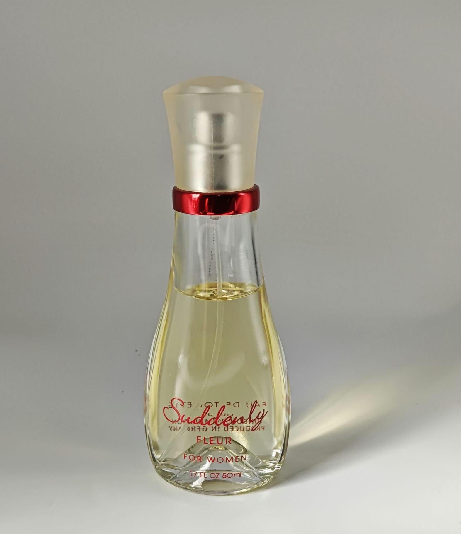 Suddenly Fleur Eau De Toilette Vor Women 50 Ml Gebraucht Verpackung Nicht Vorhanden Chnr. 4516 Füllstand Ca. 80 % 01/03/032 Suddenly Fleur Eau De Toilette Vor Women 50 Ml Gebraucht Verpackung Nicht Vorhanden Chnr. 4516 Füllstand Ca. 80 % 01/03/032 von Etsy - Dekofisch