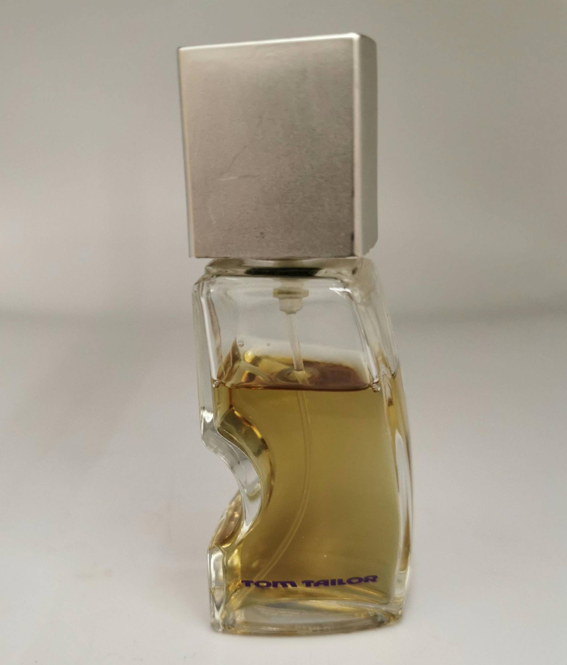 Tom Tailor Eau De Parfum Spray 30 Ml Gebraucht Ohne Verpackung . Füllstand Ca 70 % Tom Tailor Eau De Parfum Spray 30 Ml Gebraucht Ohne Verpackung . Füllstand Ca 70 % von Etsy - Dekofisch