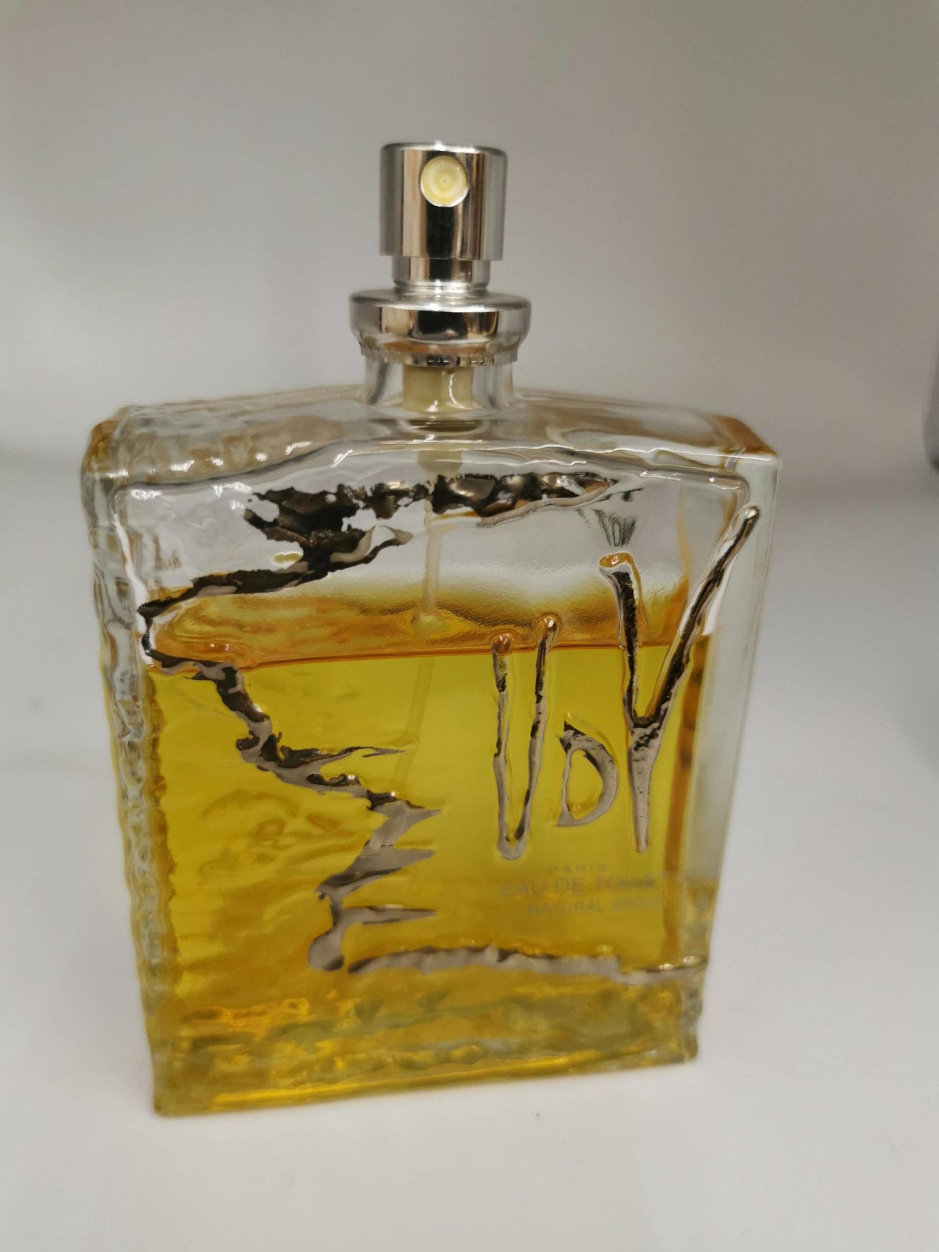 Udv Paris Eau De Toilette 100 Ml Gebraucht Verpackung Nicht Vorhanden, Füllstand Ca 80 % Tester Udv Paris Eau De Toilette 100 Ml Gebraucht Verpackung Nicht Vorhanden, Füllstand Ca 80 % Tester von Etsy - Dekofisch