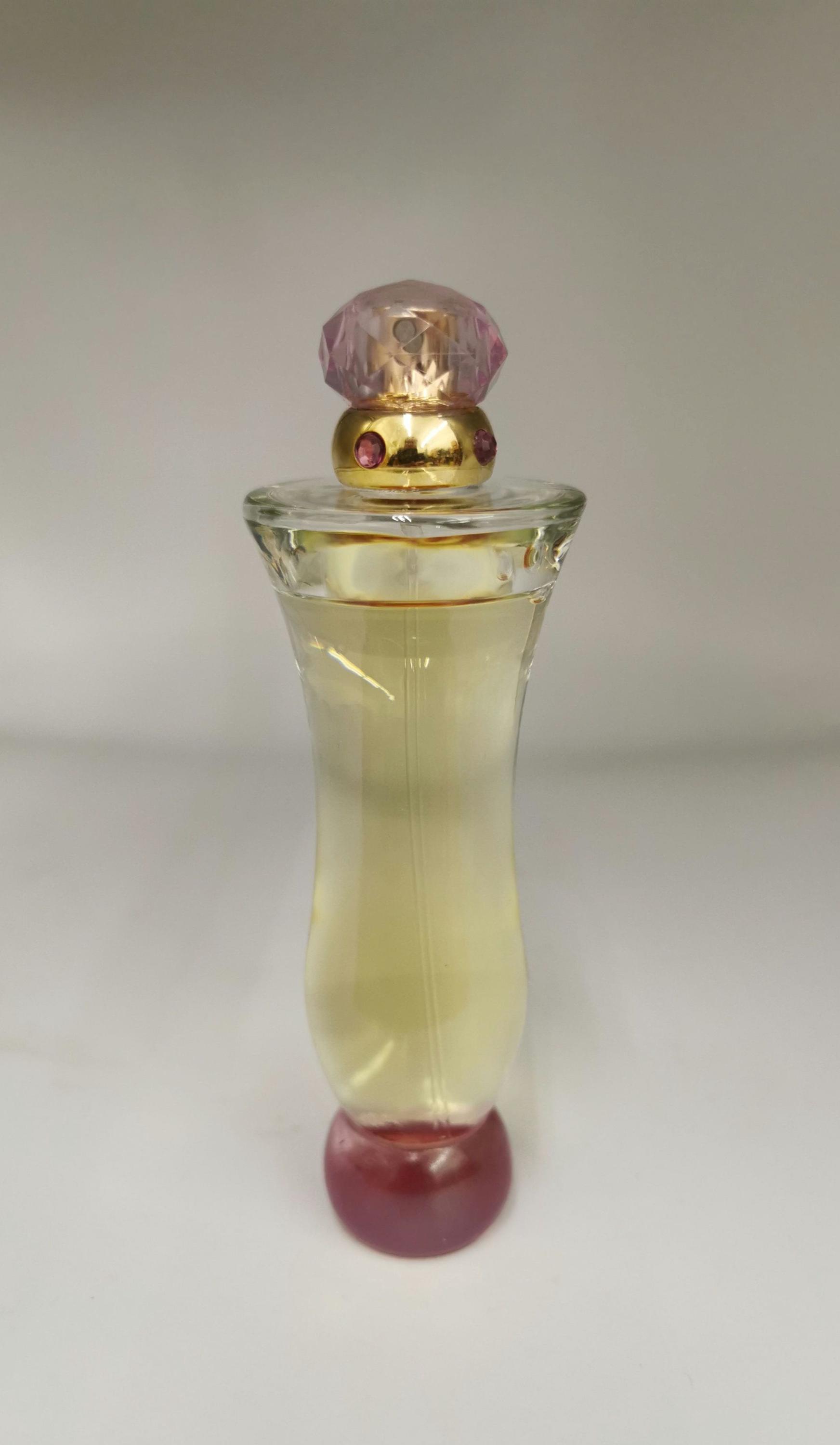 Versace Women Paris Eau De Parfum 50 Ml Gebraucht Ohne Ovp Füllstand Ca 95 % Versace Women Paris Eau De Parfum 50 Ml Gebraucht Ohne Ovp Füllstand Ca 95 % von Etsy - Dekofisch