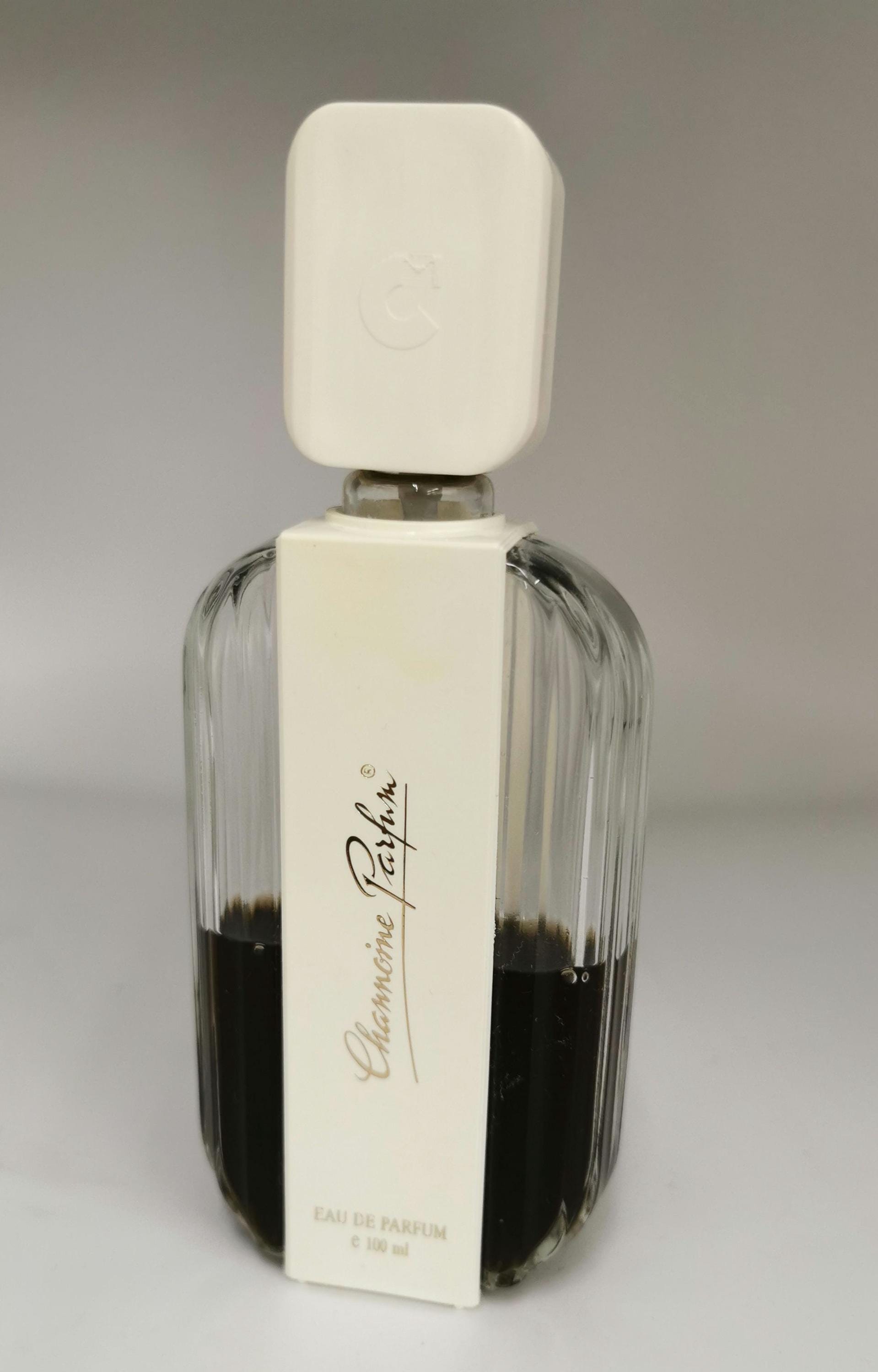 Vintage Channoine Parfum, Eau De Parfum 100 Ml Gebraucht Verpackung Nicht Vorhanden, Füllstand Ca 40 % Vintage Channoine Parfum, Eau De Parfum 100 Ml Gebraucht Verpackung Nicht Vorhanden, Füllstand Ca 40 % von Etsy - Dekofisch
