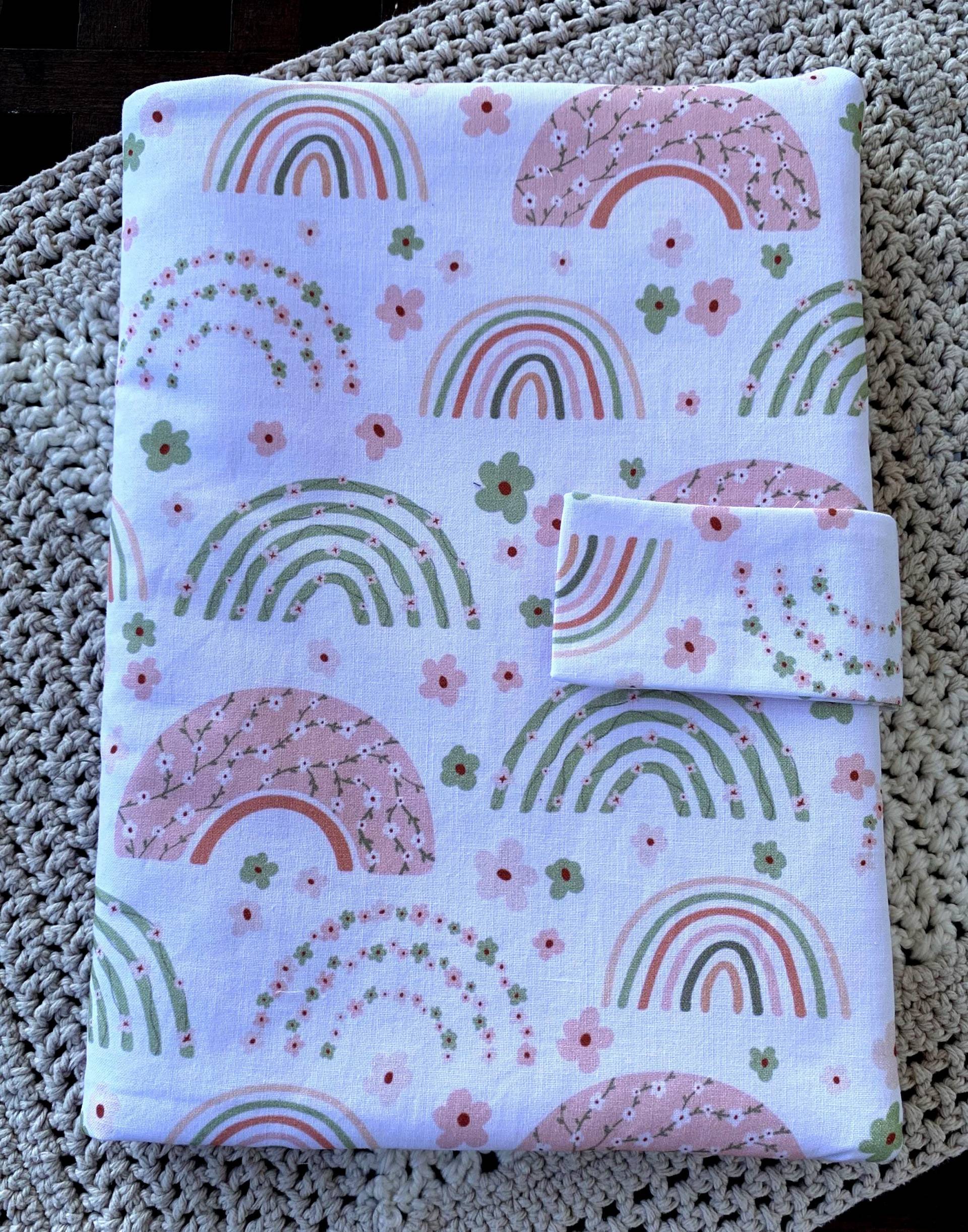 Wickeltasche Windeltasche Regenbogen Mit Namen/Kinderzimmer Handmade Personalisiert Wickeltasche Windeltasche Regenbogen Mit Namen/Kinderzimmer Handmade Personalisiert von Etsy - DesignBabyInsel