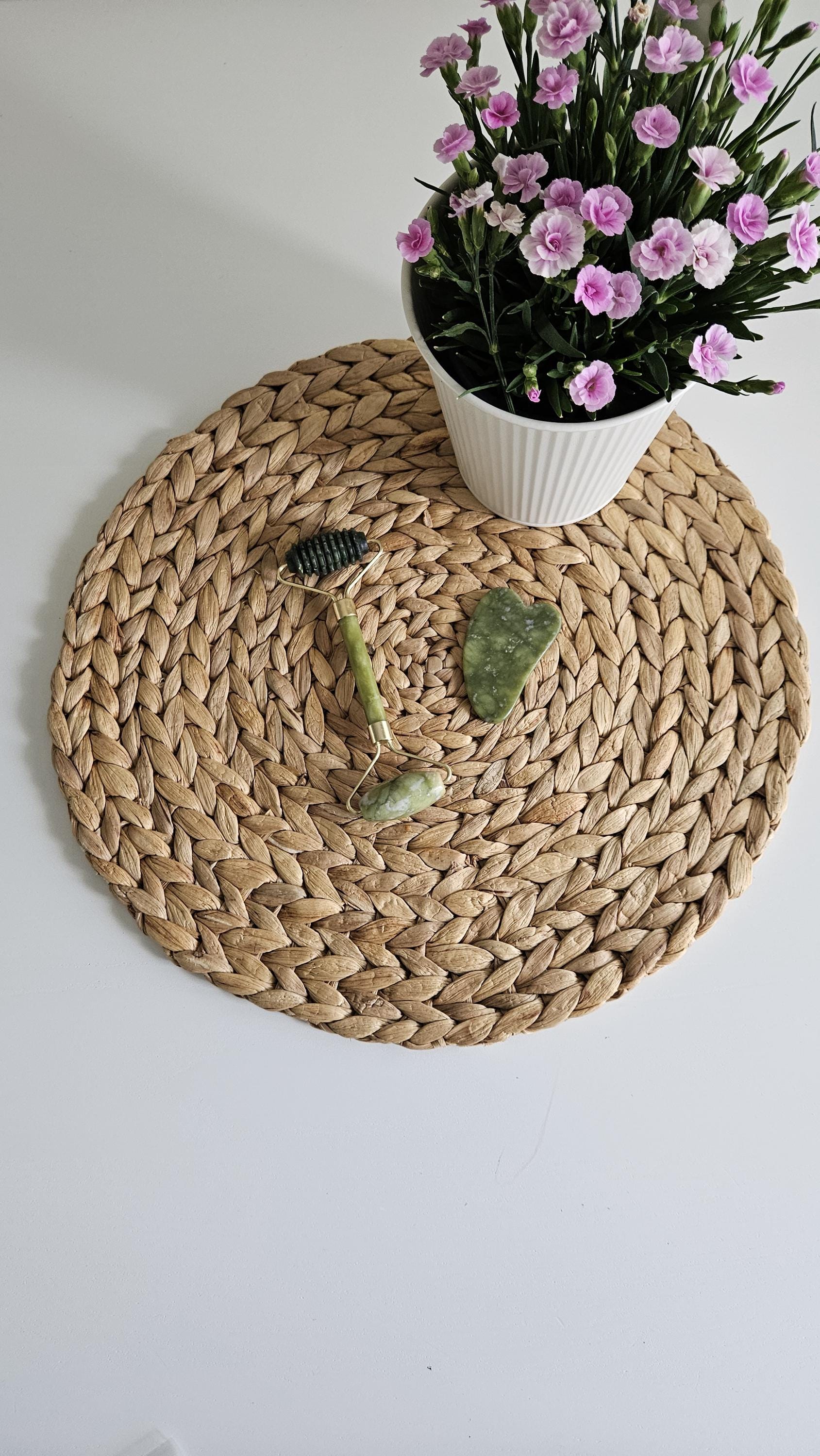 Jade Roller & Gua Sha Set - Natürlich Schöne Haut Mit Fernöstlicher Pflegekunst von Etsy - DesignbyHuebsch