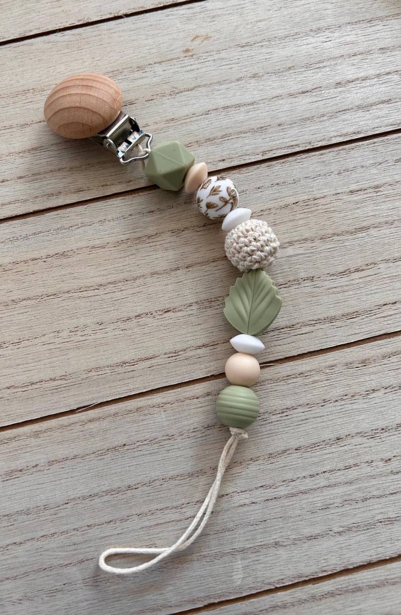 Schnullerkette Natur/Boho | Grün-Beige von Etsy - DesignbyMondbluete