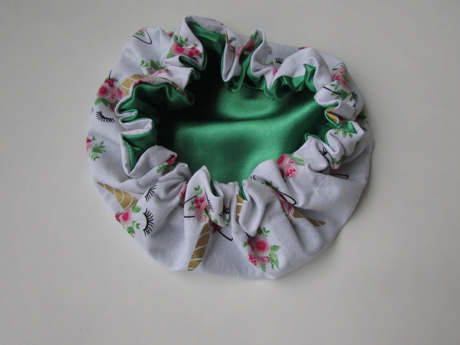 Baby Mütze | Einhorn Kleinkind Satin Haube Baby Mütze | Einhorn Kleinkind Satin Haube von Etsy - DesignedbyaQueen