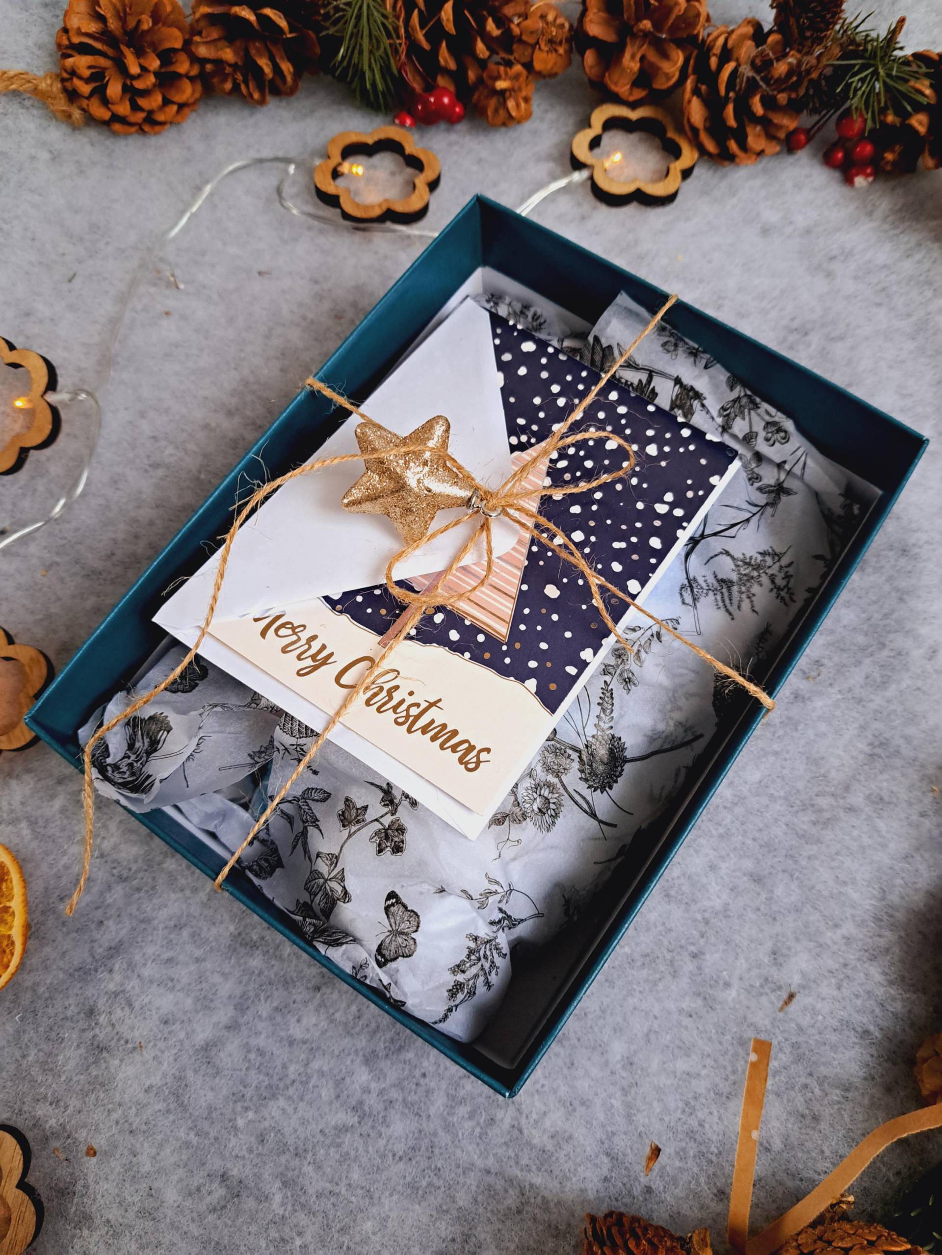 Winter Geschenkbox Wellness, Geburtstag Blau | Pflege Set Mit Duschgel, & Maske Geschenk Für Frau, Freundin, Mama, Weihnachtsgeschenk von Etsy - DesisDingemitLiebe