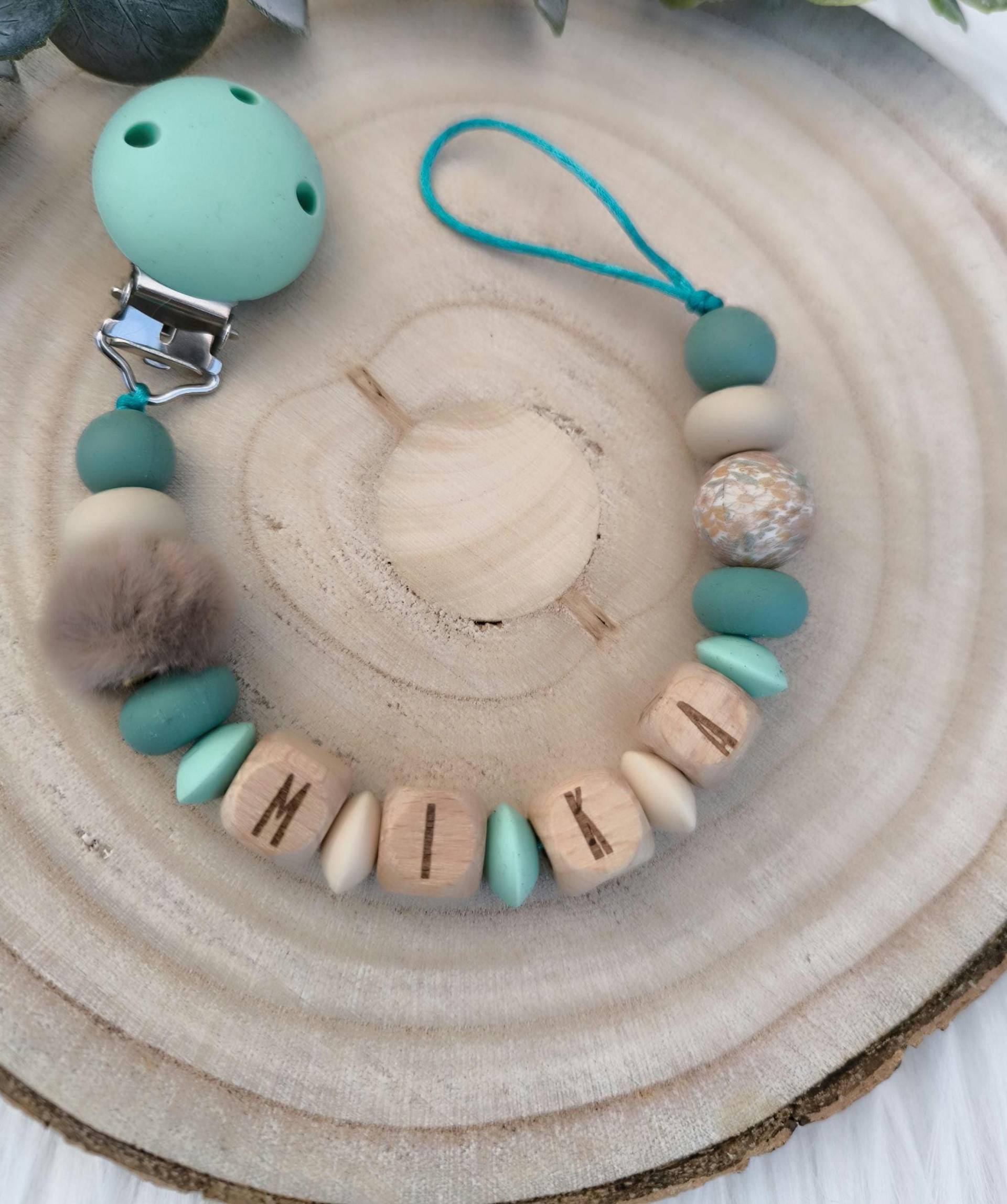 Schnullerkette Personalisiert Mit Namen Holz Und Silikonperlen Inkl. Geschenkbeutel Wunschtext Als Aufdruck Schnullerkette Personalisiert Mit Namen Holz Und Silikonperlen Inkl. Geschenkbeutel Wunschtext Als Aufdruck von Etsy - Dewuna