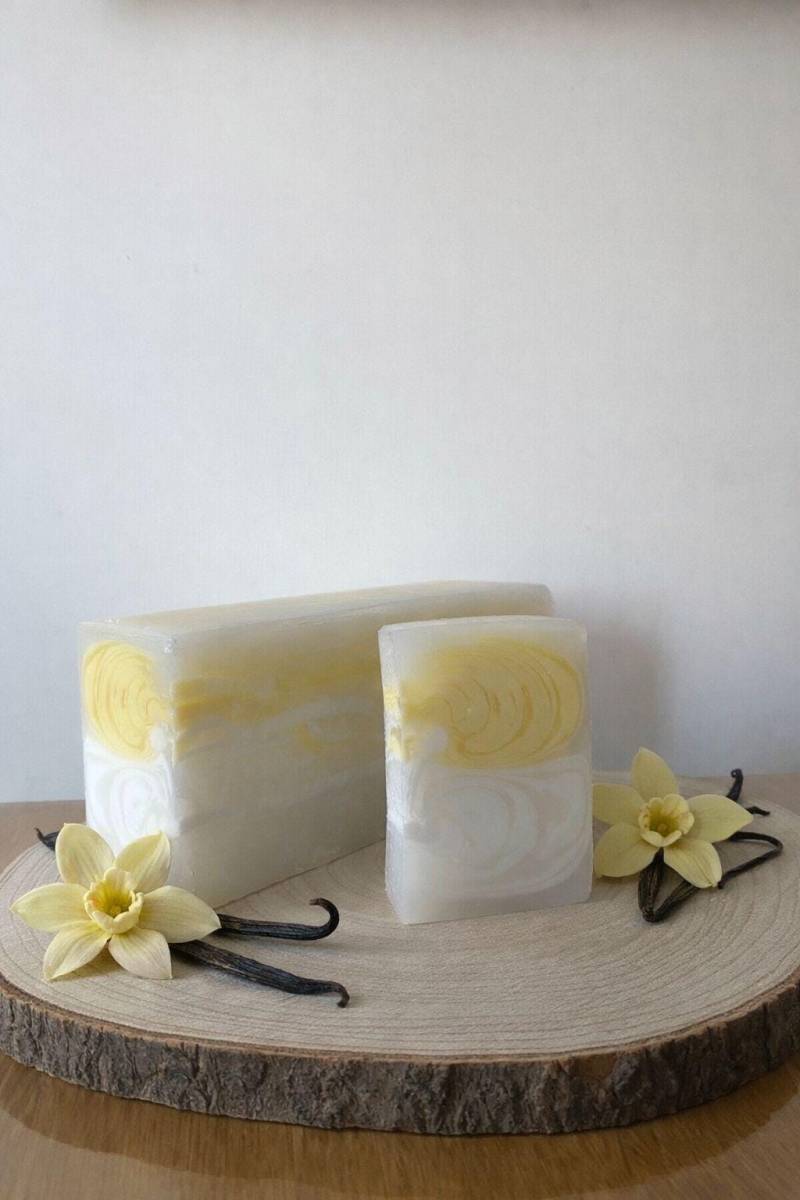 Handgemachte Seife Vanille Vegan von Etsy - DianaEinzigARTig