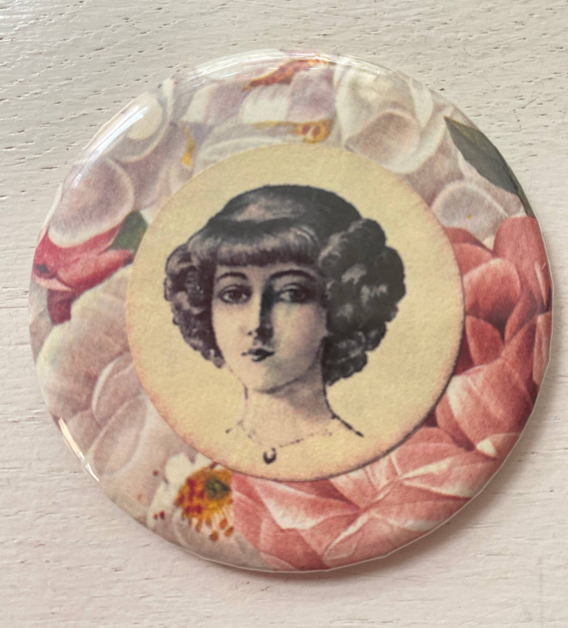 Taschenspiegel Spiegel Button Weihnachtsgeschenk Kalenderfüllung Adventskalender Pocket Mirror Taschenspiegel Spiegel Button Weihnachtsgeschenk Kalenderfüllung Adventskalender Pocket Mirror von Etsy - DieAltePosthalterei