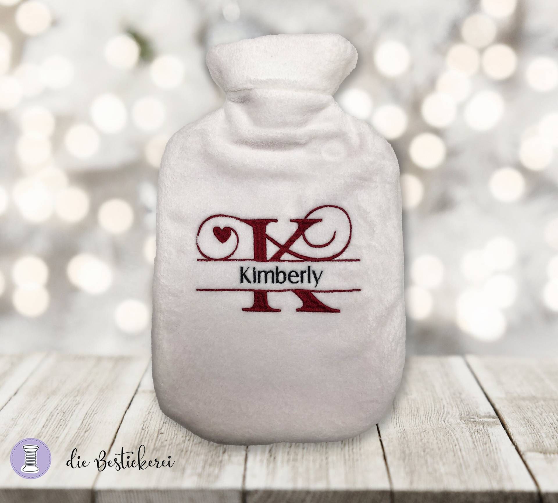 Wärmflaschenbezug Mit Lieblichem Initialbuchstaben Und Namen Bestickt | Personalisiert Wärmflaschenbezug Mit Lieblichem Initialbuchstaben Und Namen Bestickt | Personalisiert von Etsy - DieBestickerei